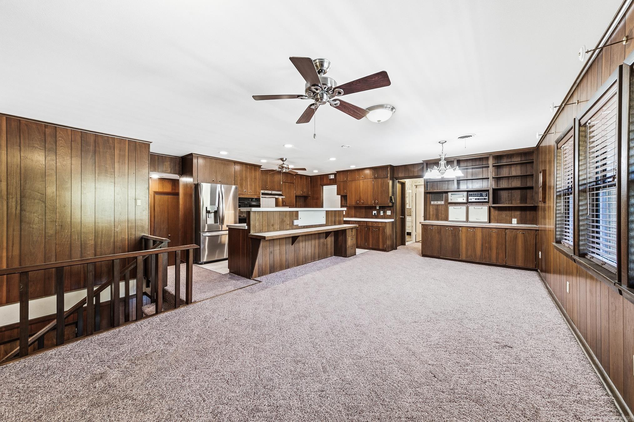 DON HUTSON - Residential