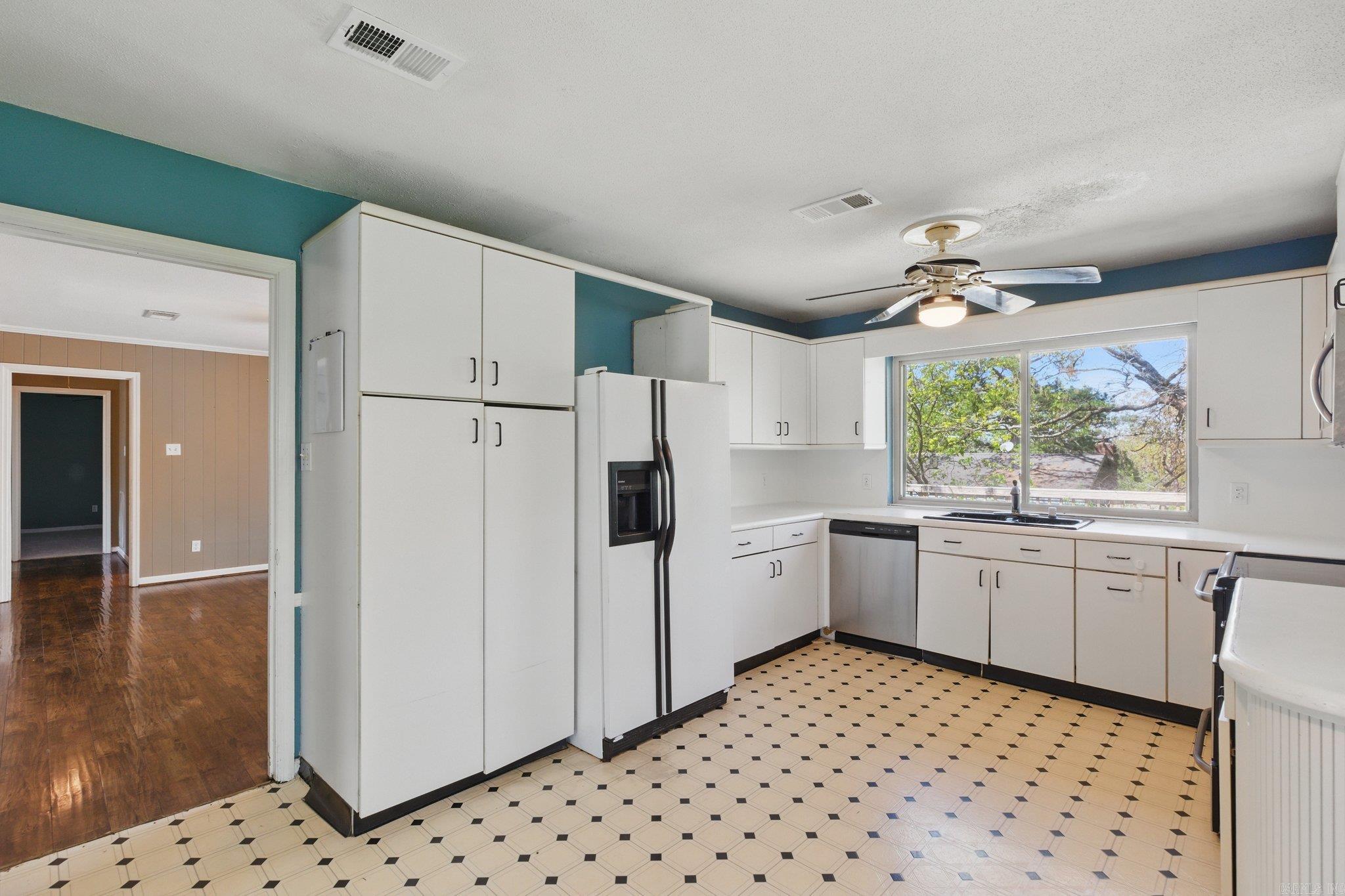 PLEASANT FOREST - Residential