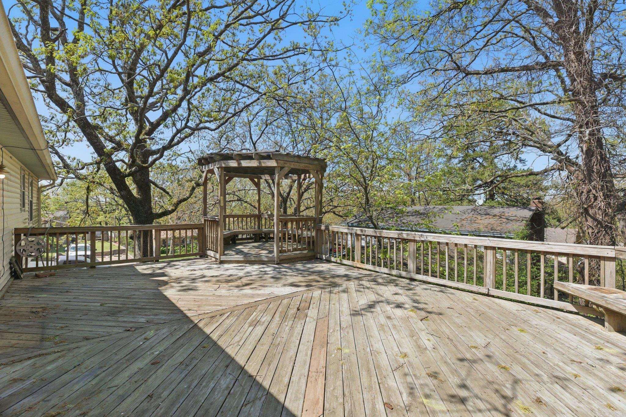 PLEASANT FOREST - Residential