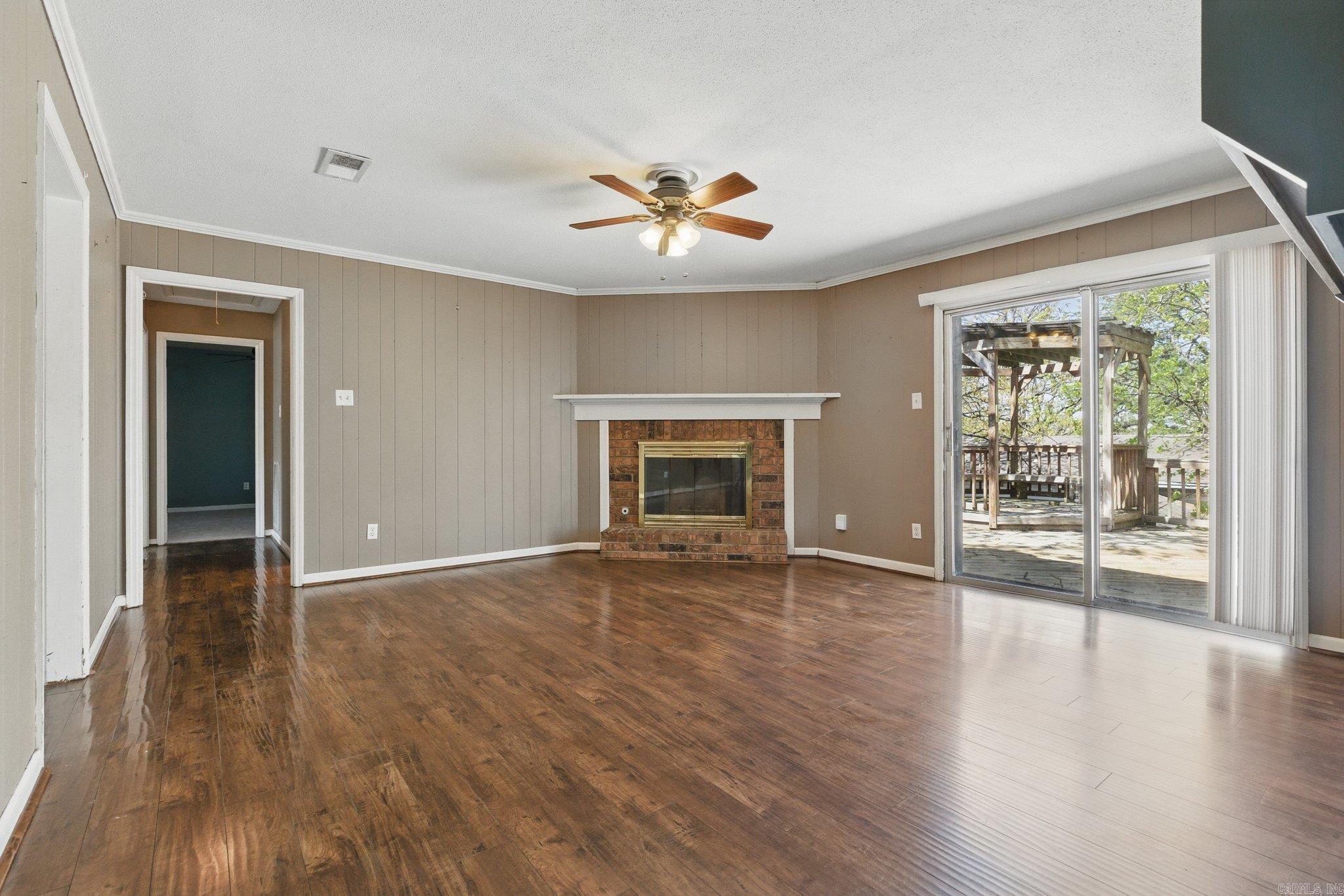 PLEASANT FOREST - Residential