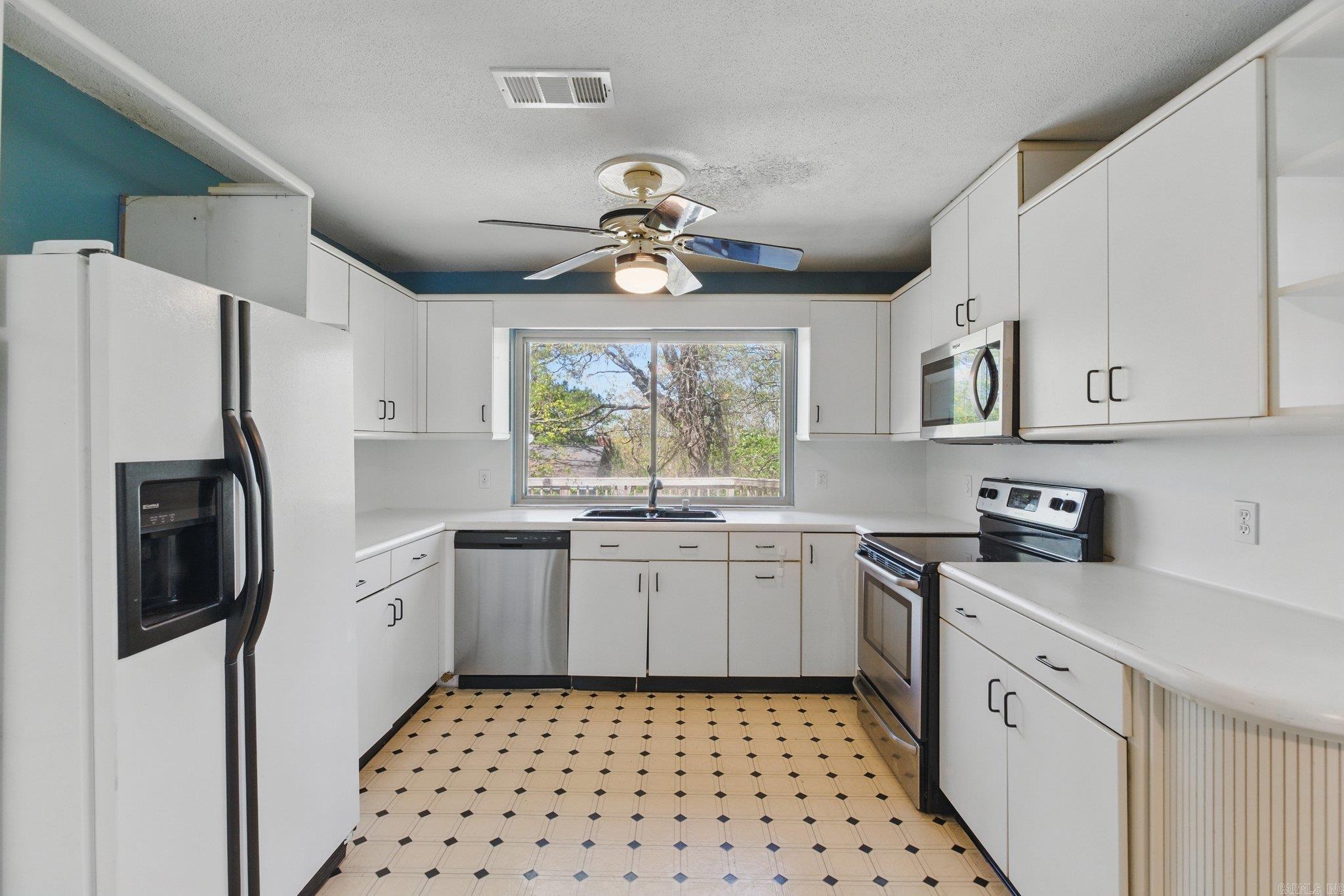 PLEASANT FOREST - Residential