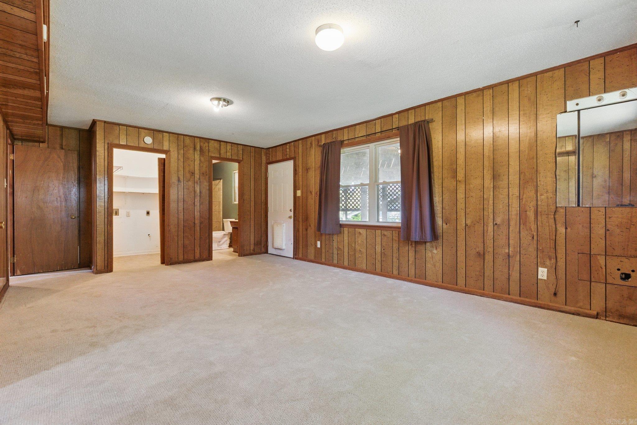 PLEASANT FOREST - Residential