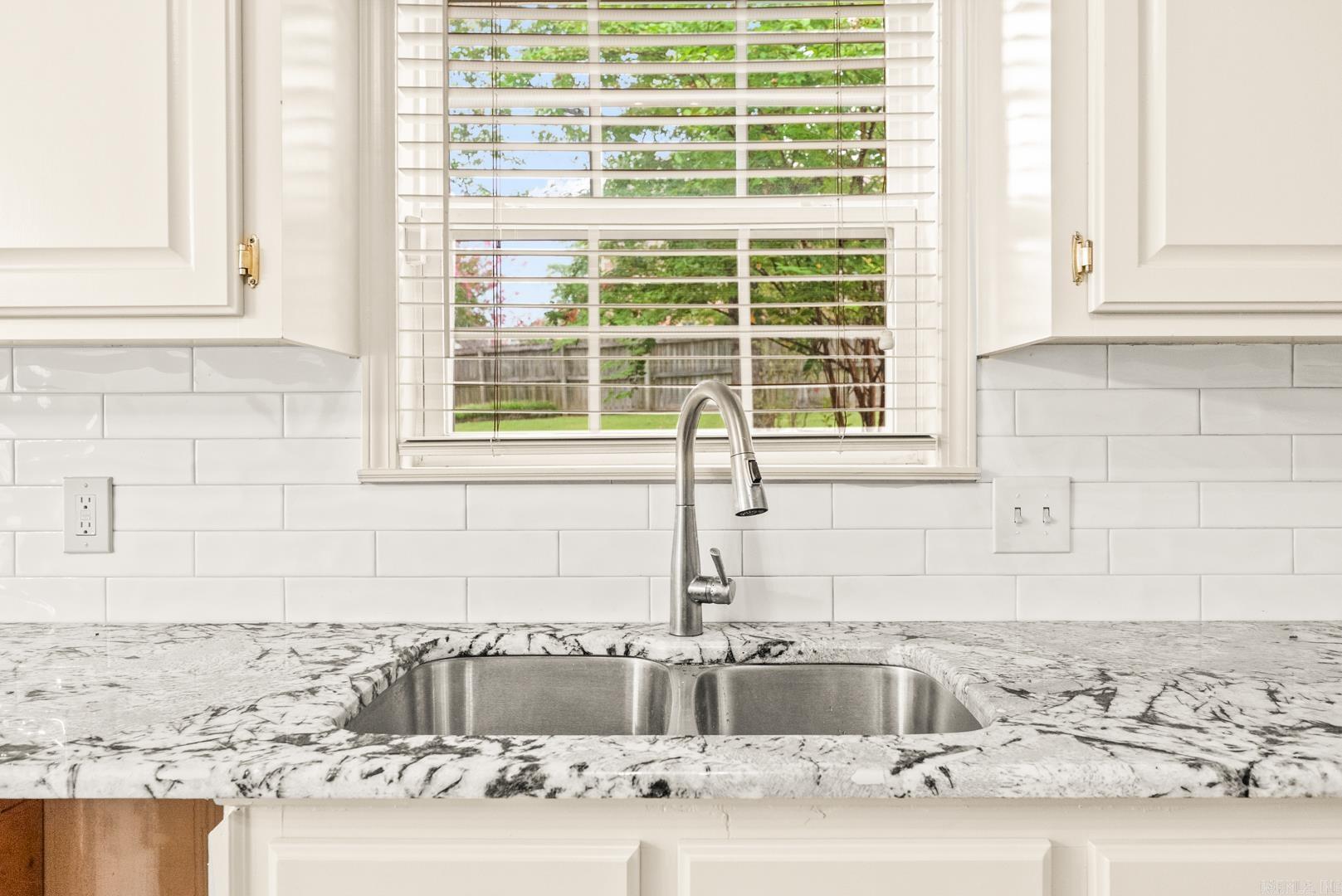 LONGLEA MANOR ADDN - Residential