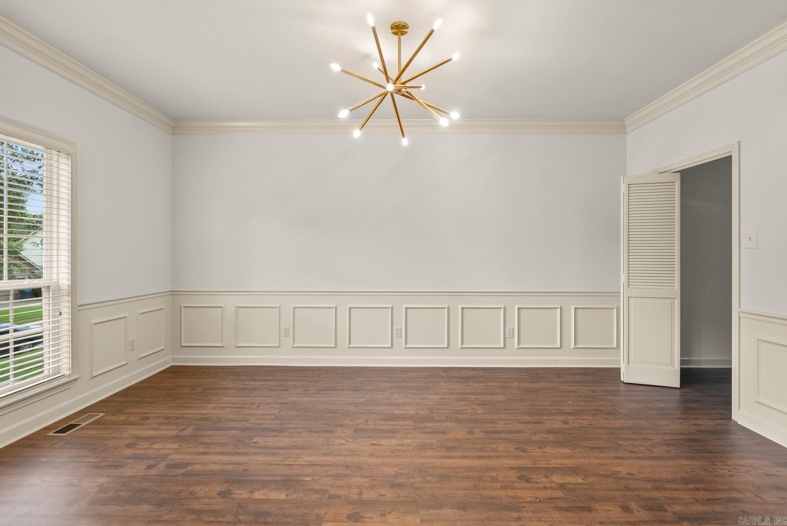 LONGLEA MANOR ADDN - Residential