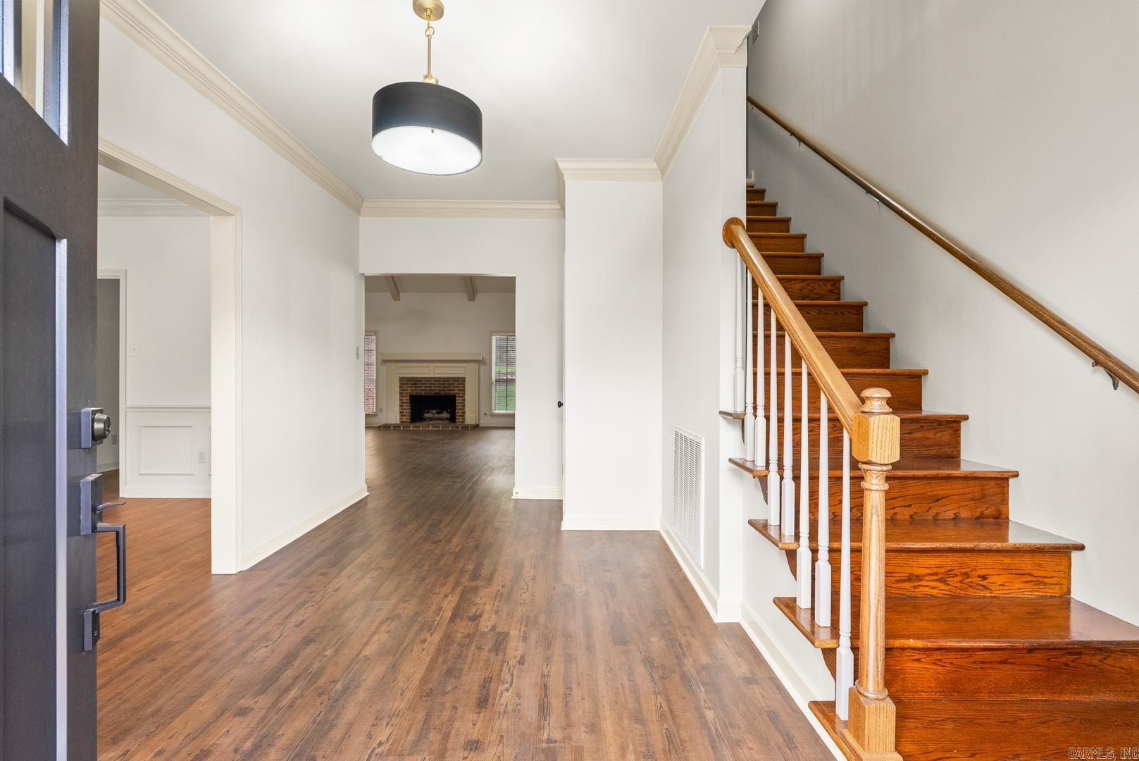 LONGLEA MANOR ADDN - Residential