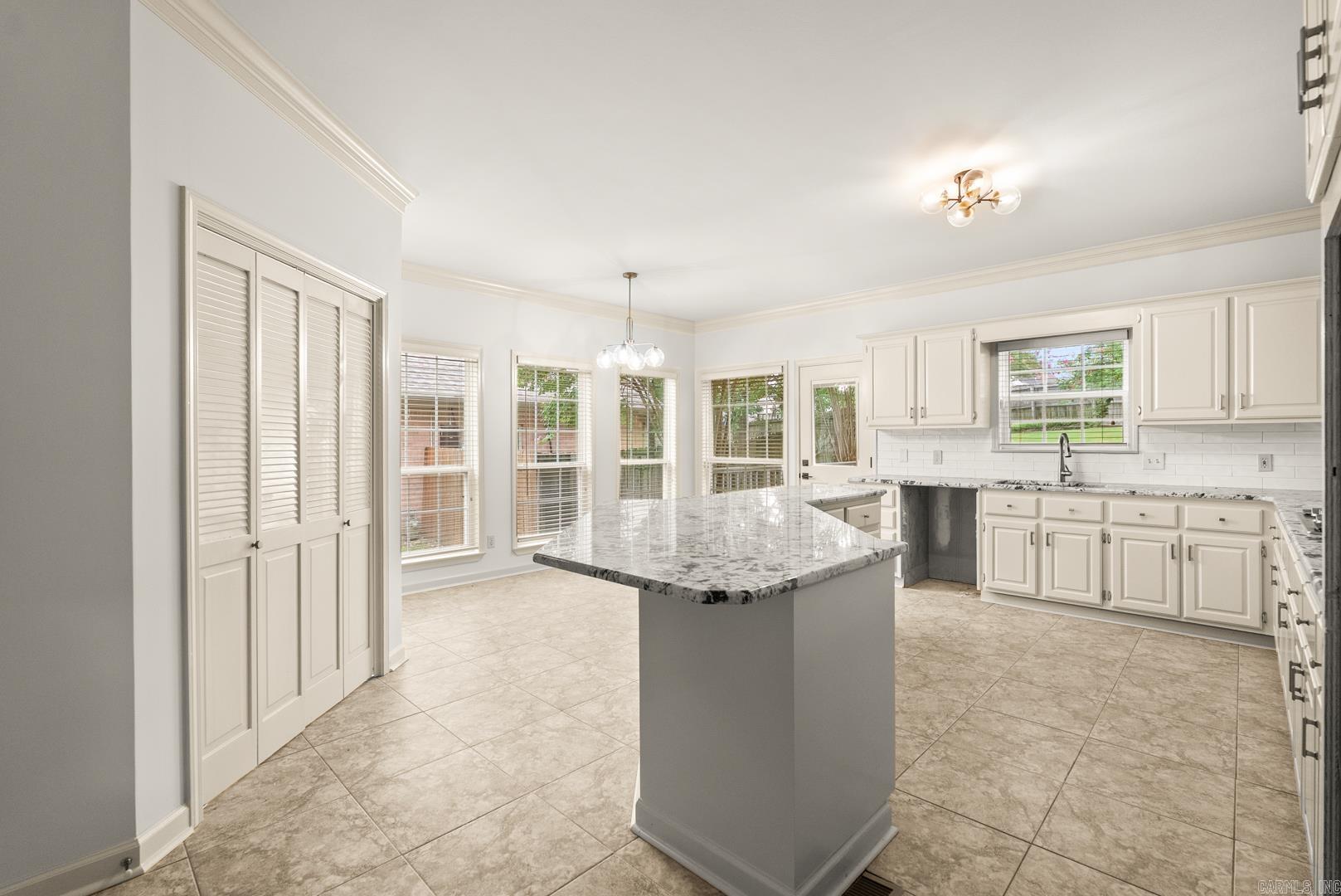 LONGLEA MANOR ADDN - Residential