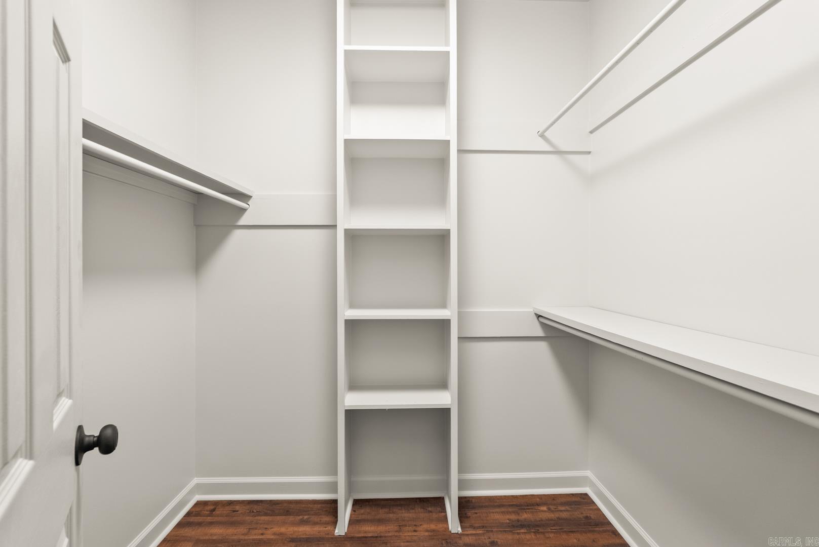 LONGLEA MANOR ADDN - Residential