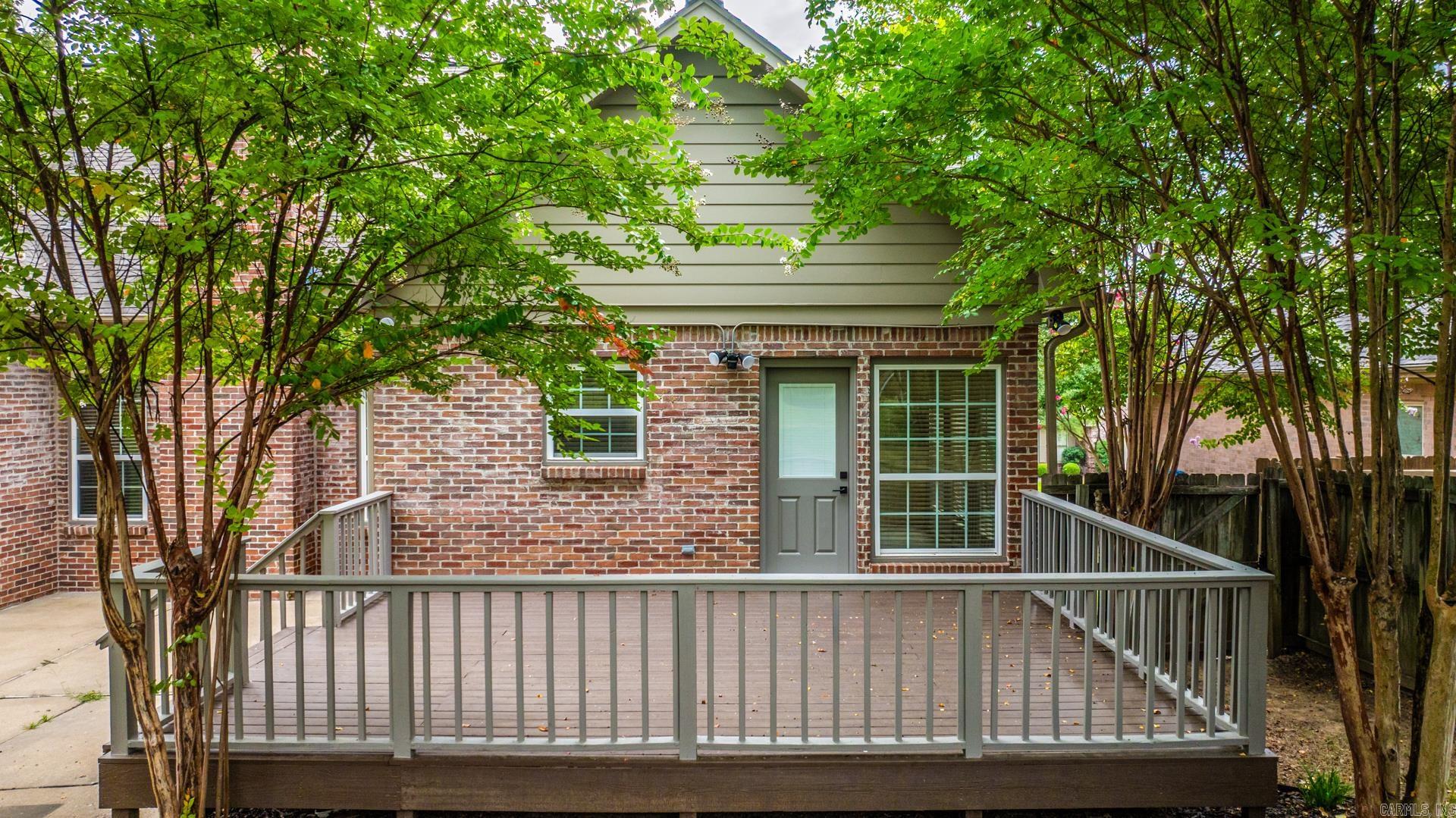 LONGLEA MANOR ADDN - Residential