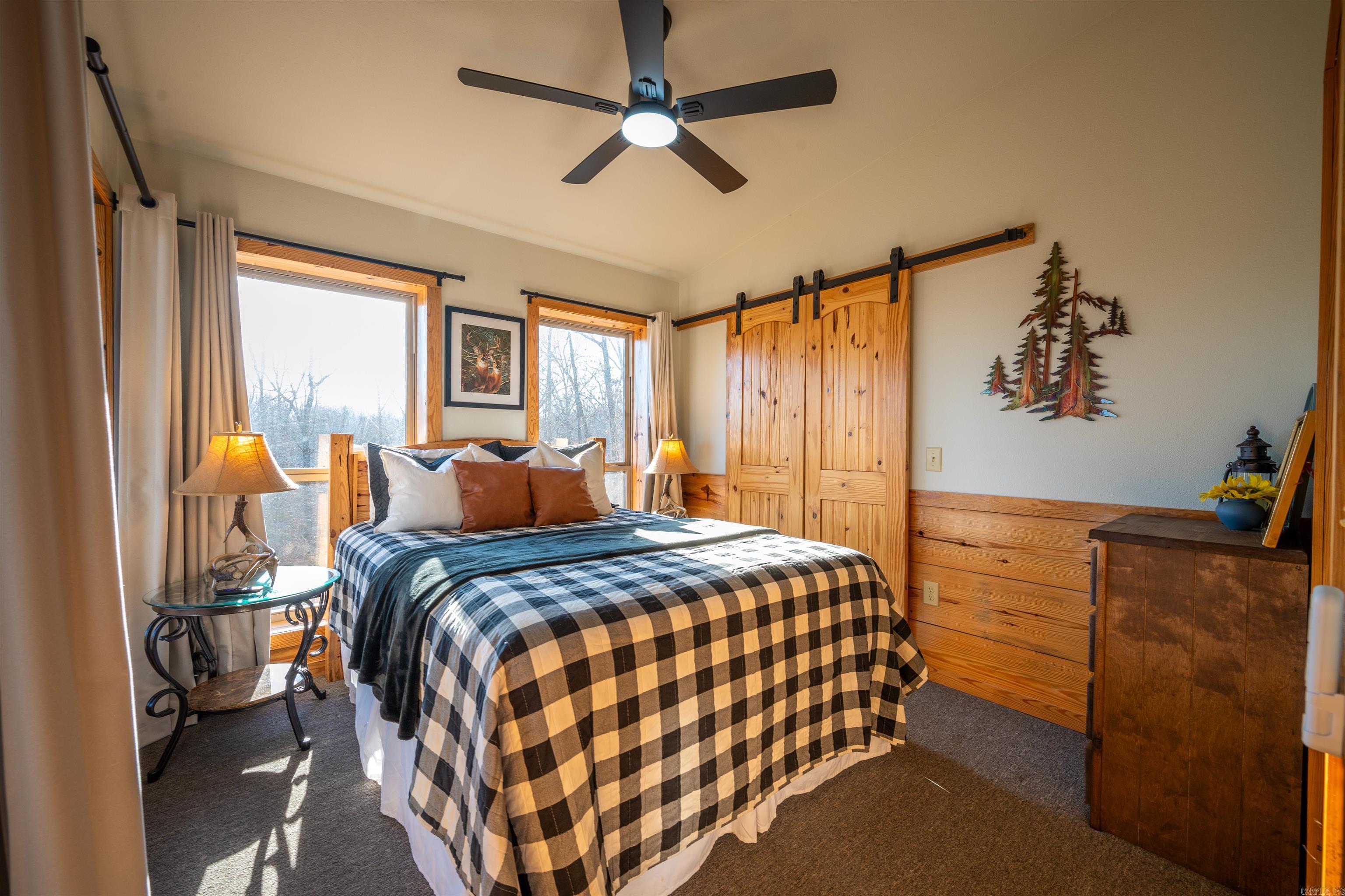 MOUNTAIN CREST - Residential