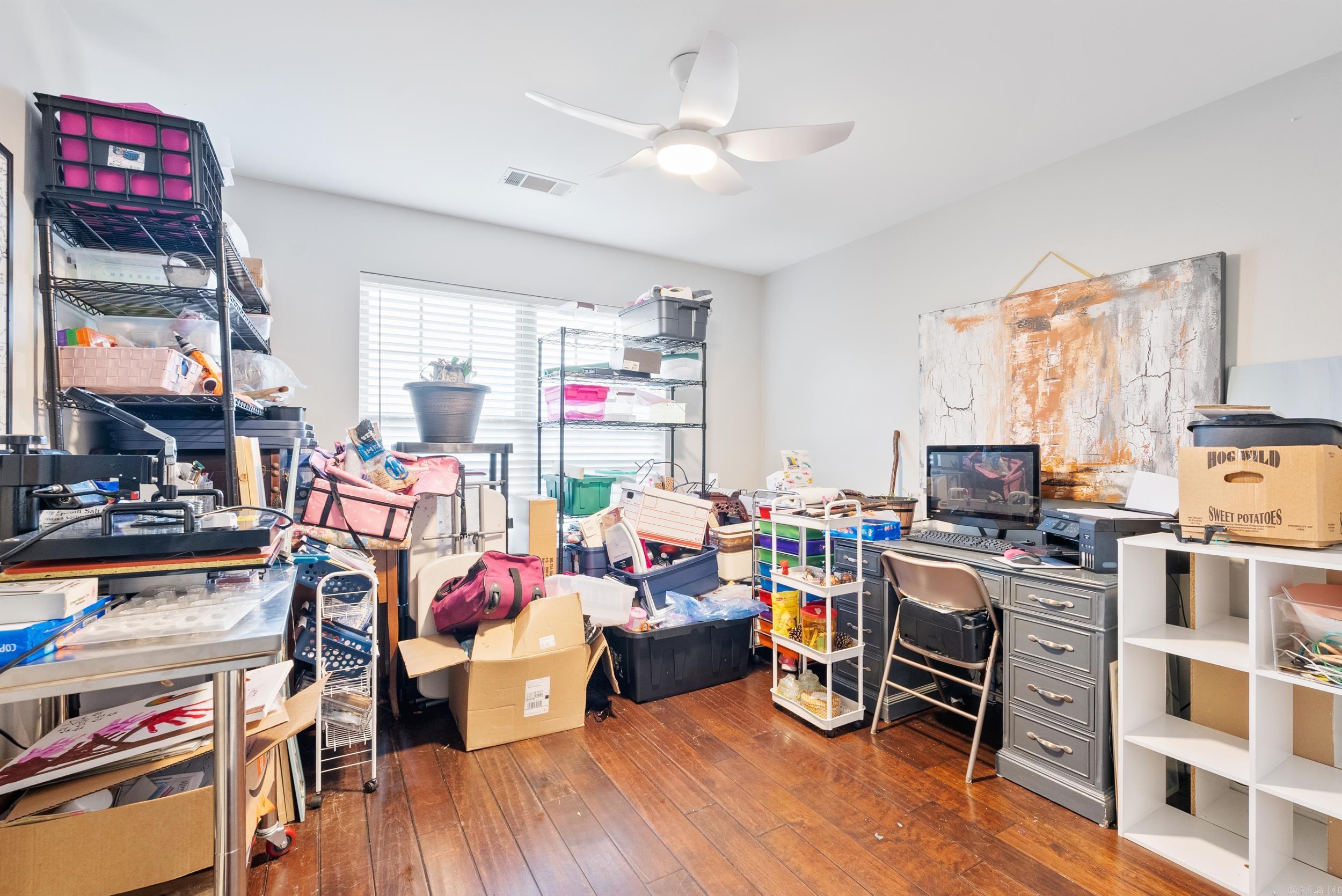 PLEASANT FOREST - Residential