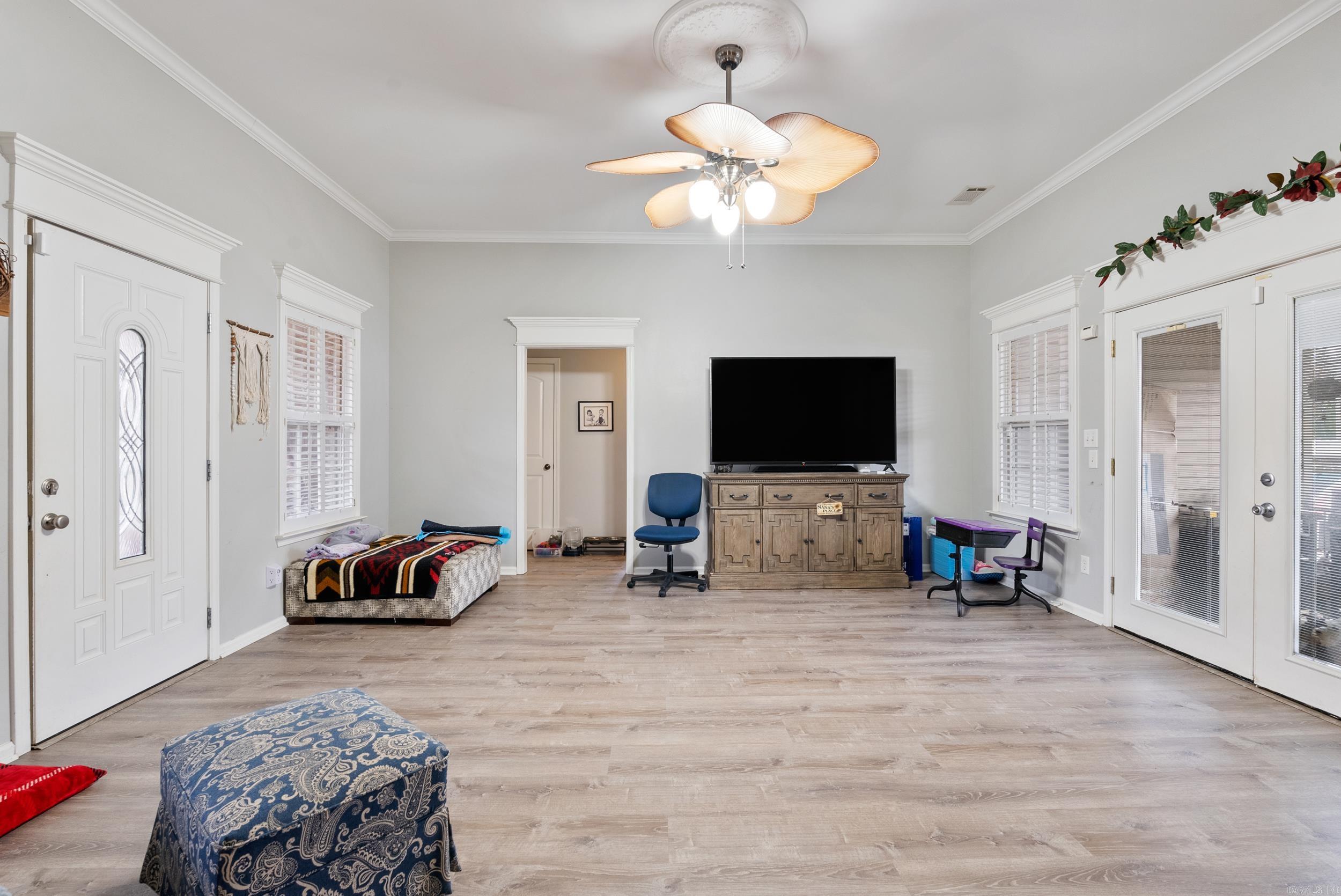 PLEASANT FOREST - Residential