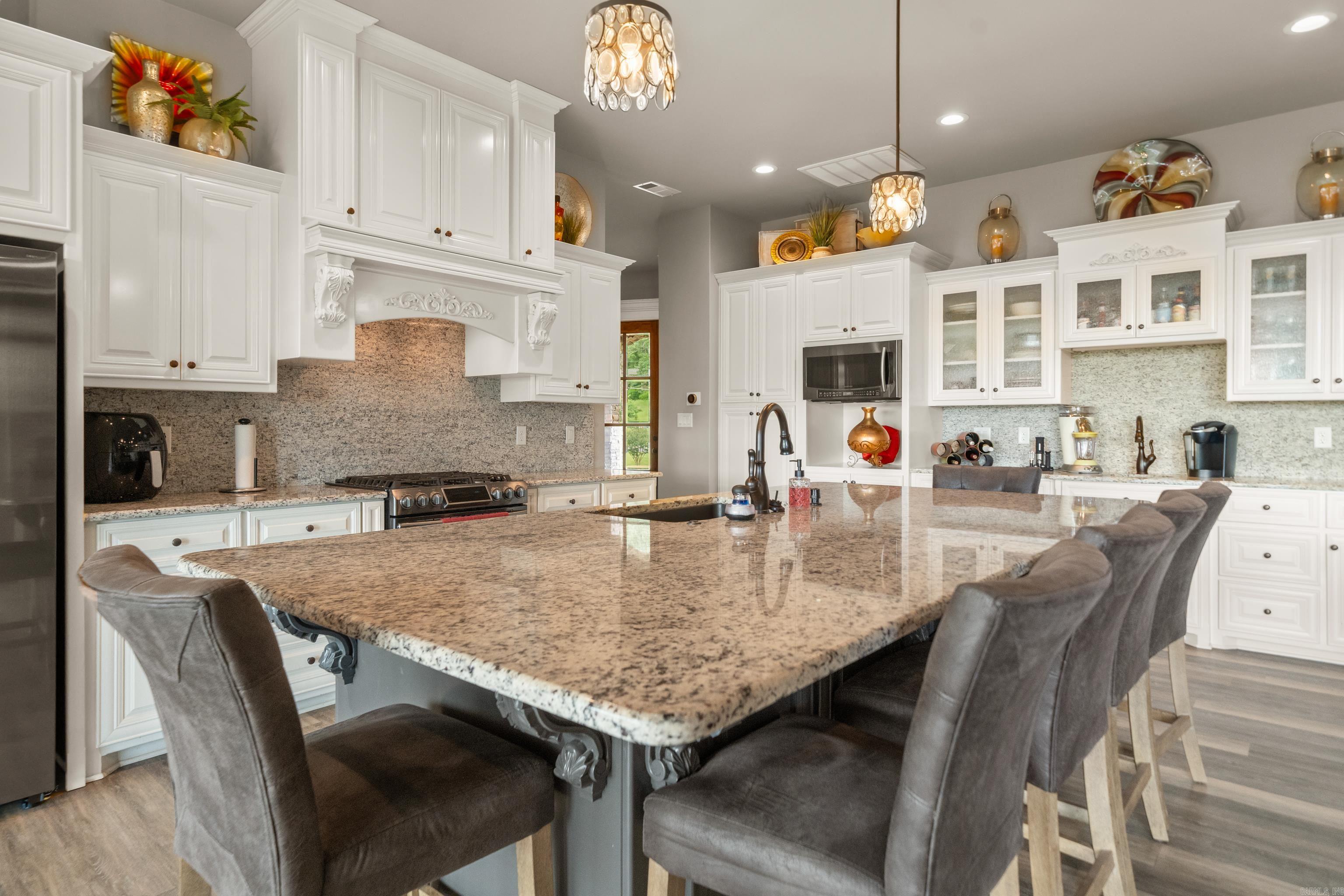 BAREFOOT BAY - Residential