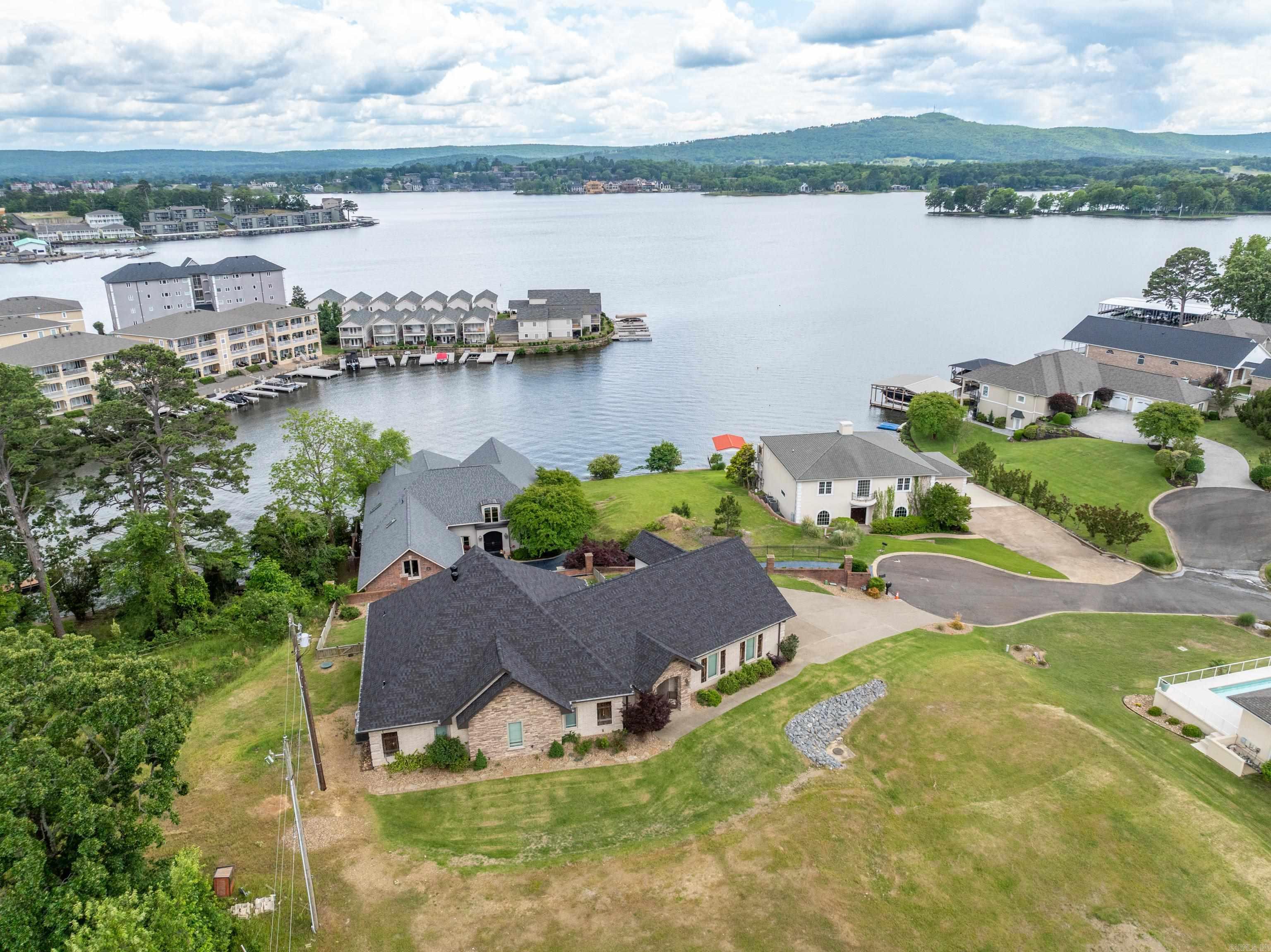 BAREFOOT BAY - Residential