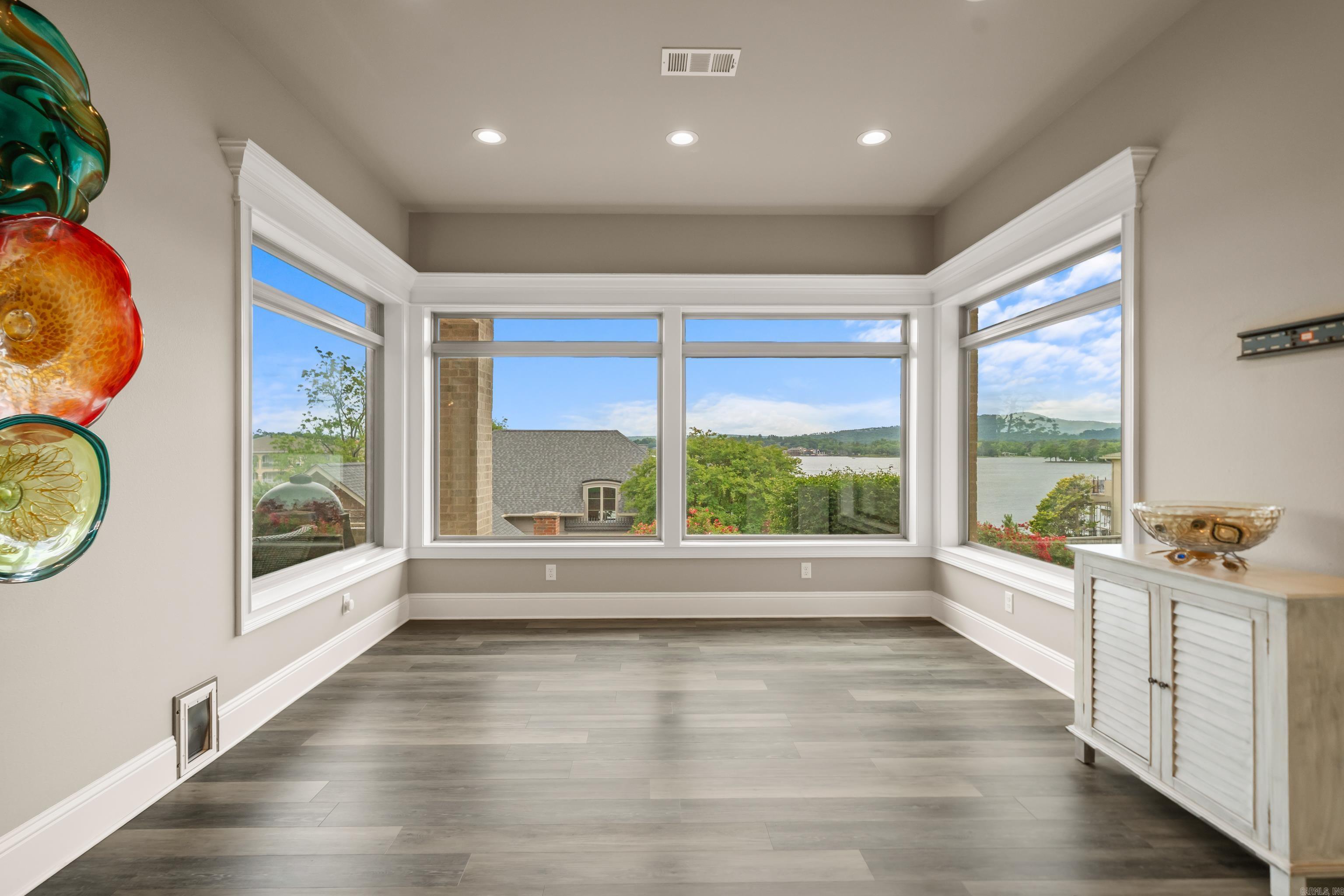 BAREFOOT BAY - Residential