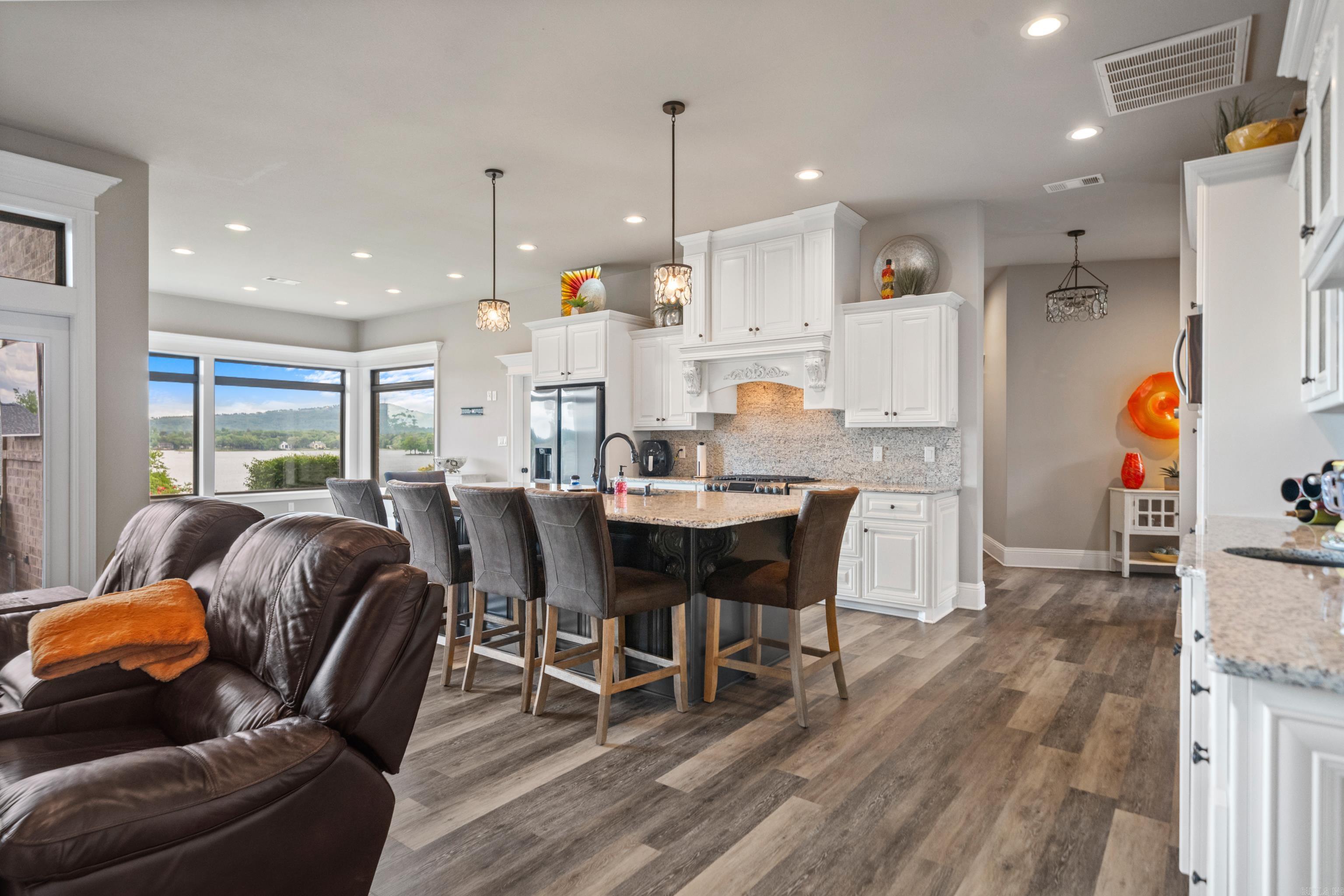 BAREFOOT BAY - Residential