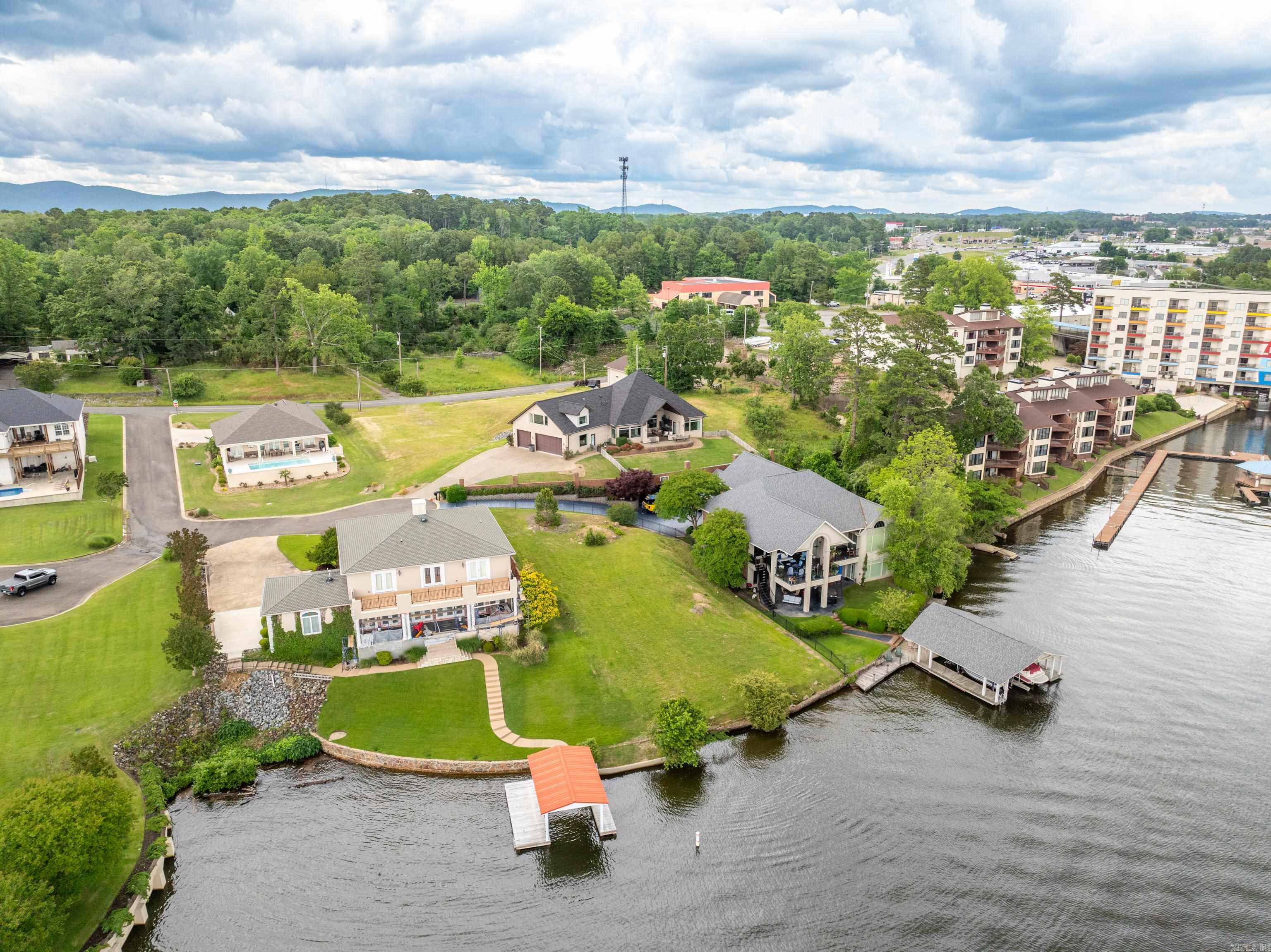 BAREFOOT BAY - Residential