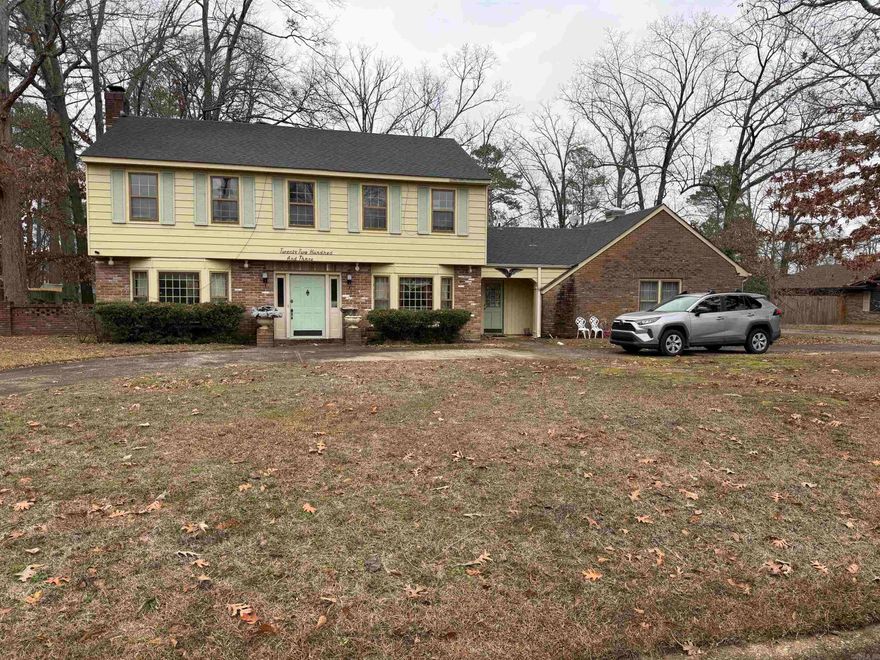 Welcome to this spacious two-story, five-bedroom, three-and-a-half-bath home situated on a generously sized lot, offering plenty of room for both everyday living and entertaining. The thoughtfully designed floor plan features a large living room that flows seamlessly into the kitchen, complete with an eat-in area perfect for casual dining and gatherings. A separate formal dining room provides the ideal setting for hosting holiday meals and special occasions.  The private primary suite is conveniently located downstairs and offers ample space for relaxation, while four additional bedrooms upstairs provide flexibility for family, guests, or home office needs. With abundant living space, a layout designed for entertaining, and room to grow, this home is a must-see. Motivated sellers, don’t miss this opportunity!