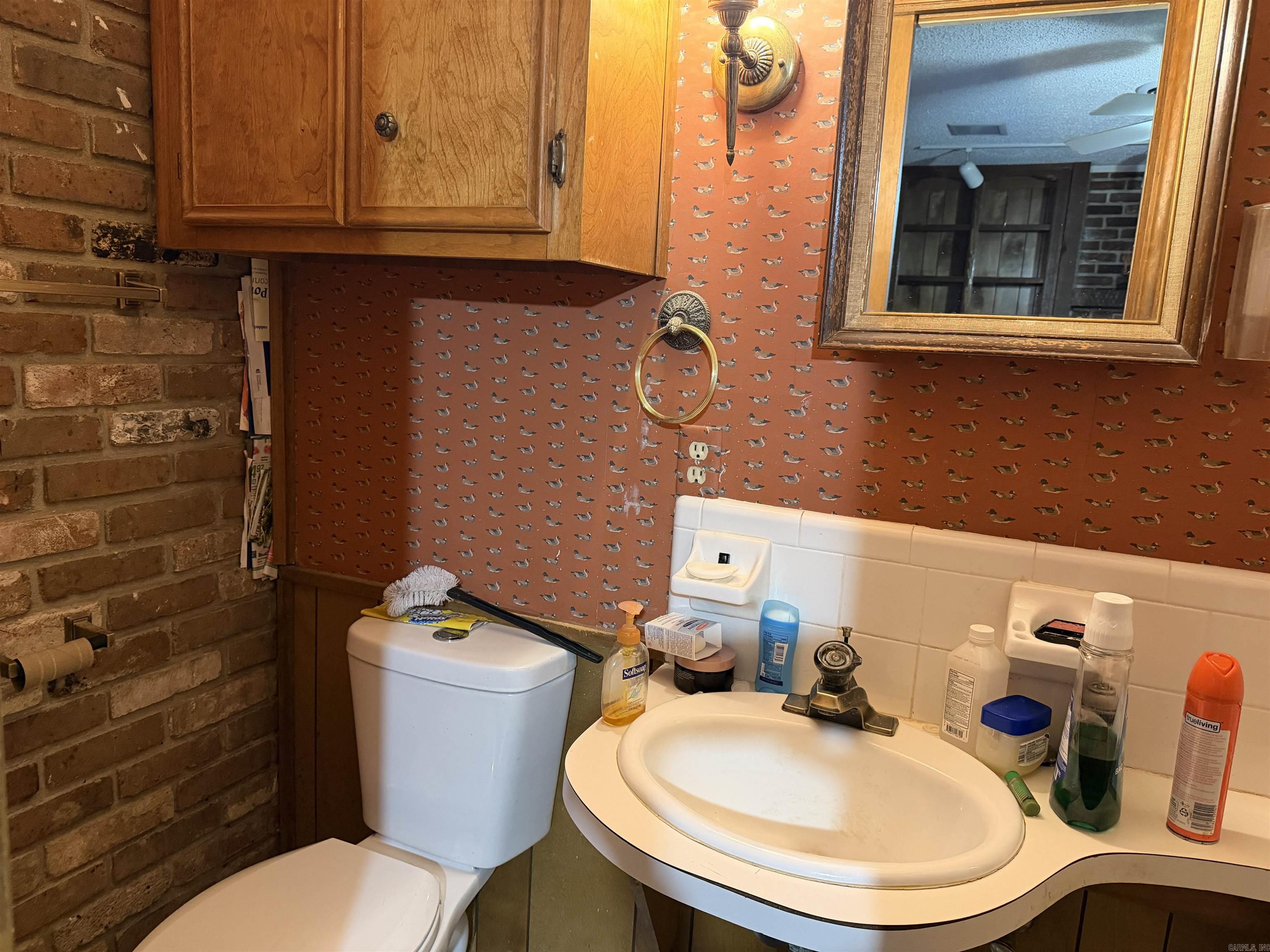 CHERRY CREEK ESTATES - Residential