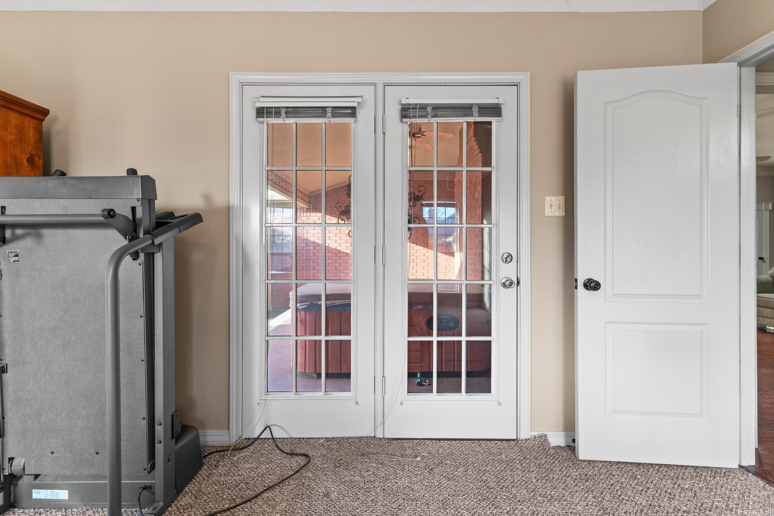 KROOKED KREEK - Residential