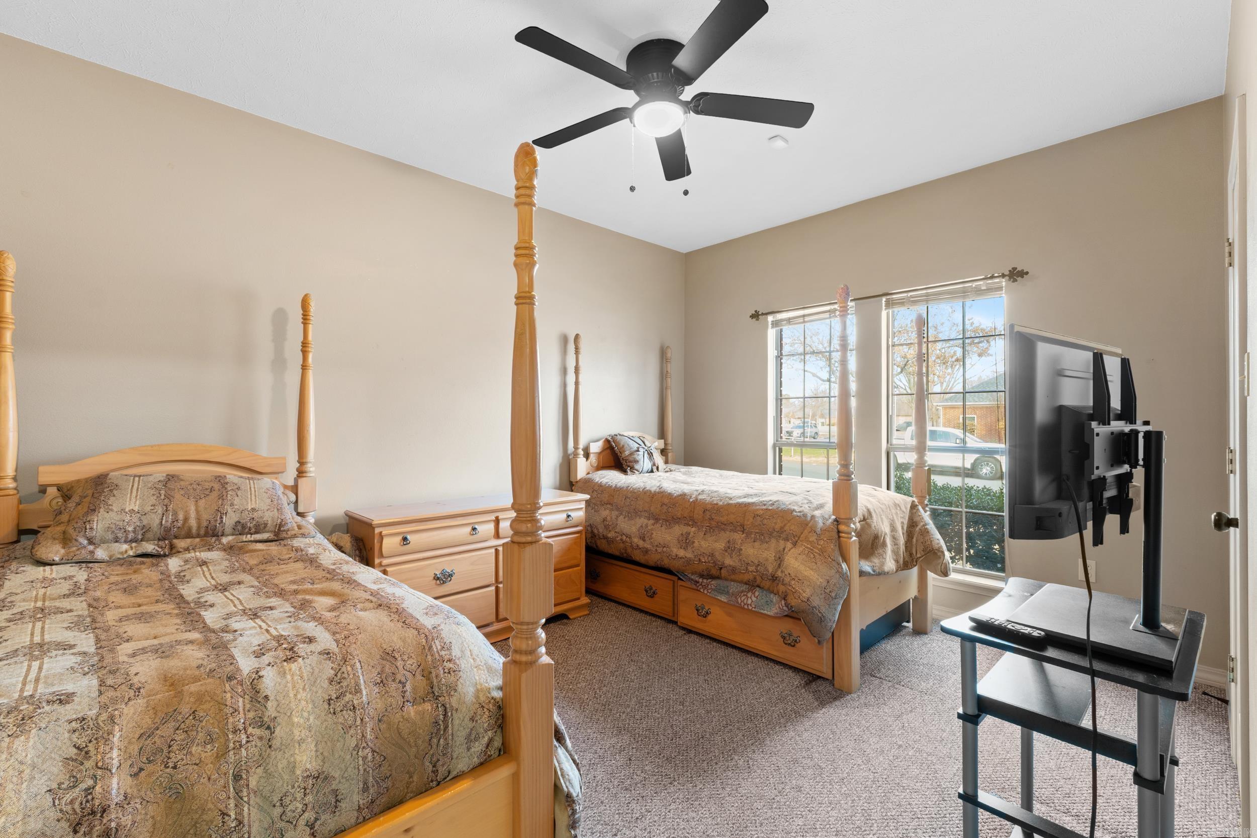 KROOKED KREEK - Residential