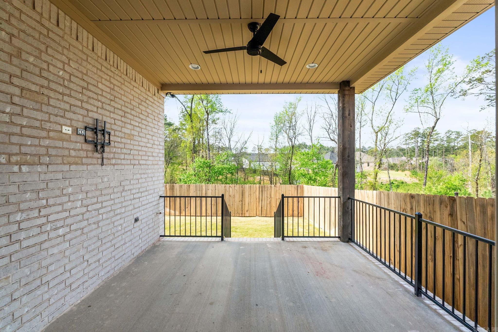 PARKSIDE PLACE - Residential