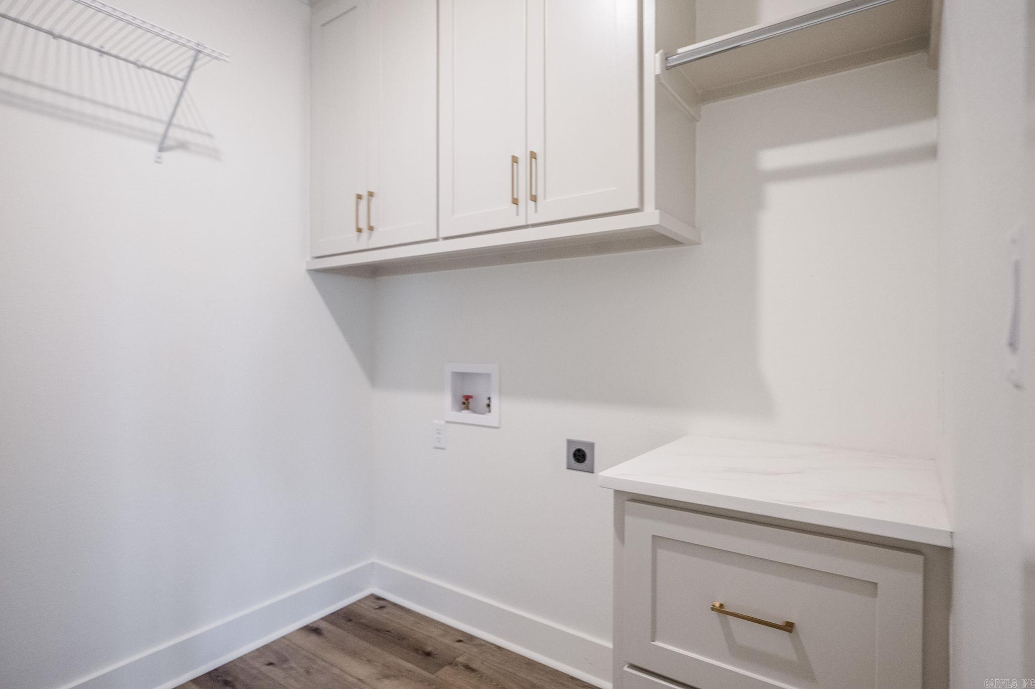 PARKSIDE PLACE - Residential