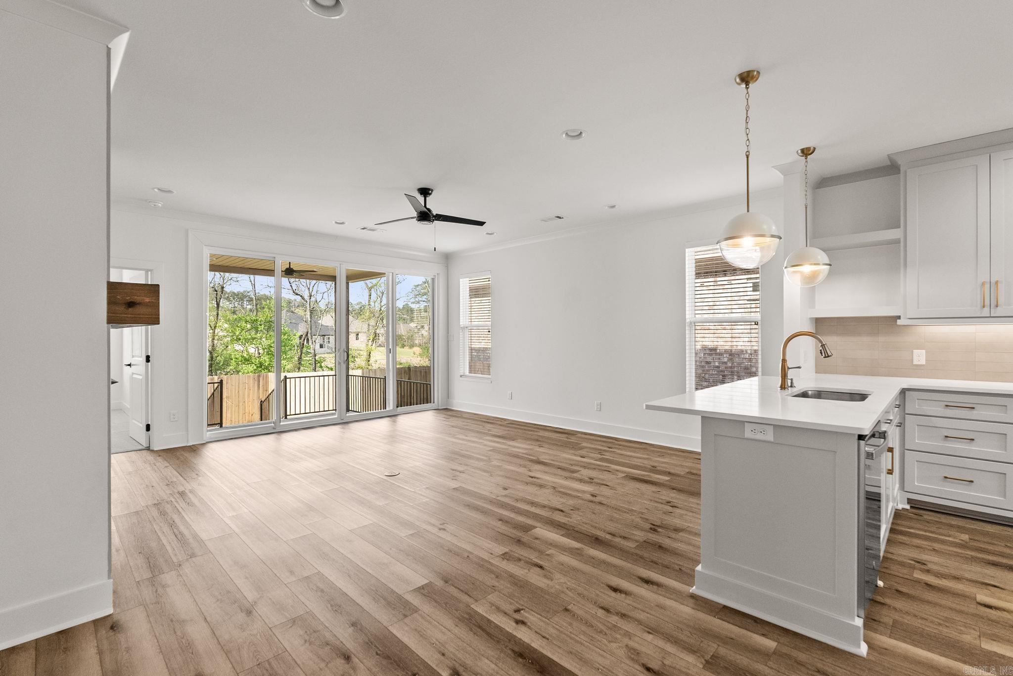 PARKSIDE PLACE - Residential