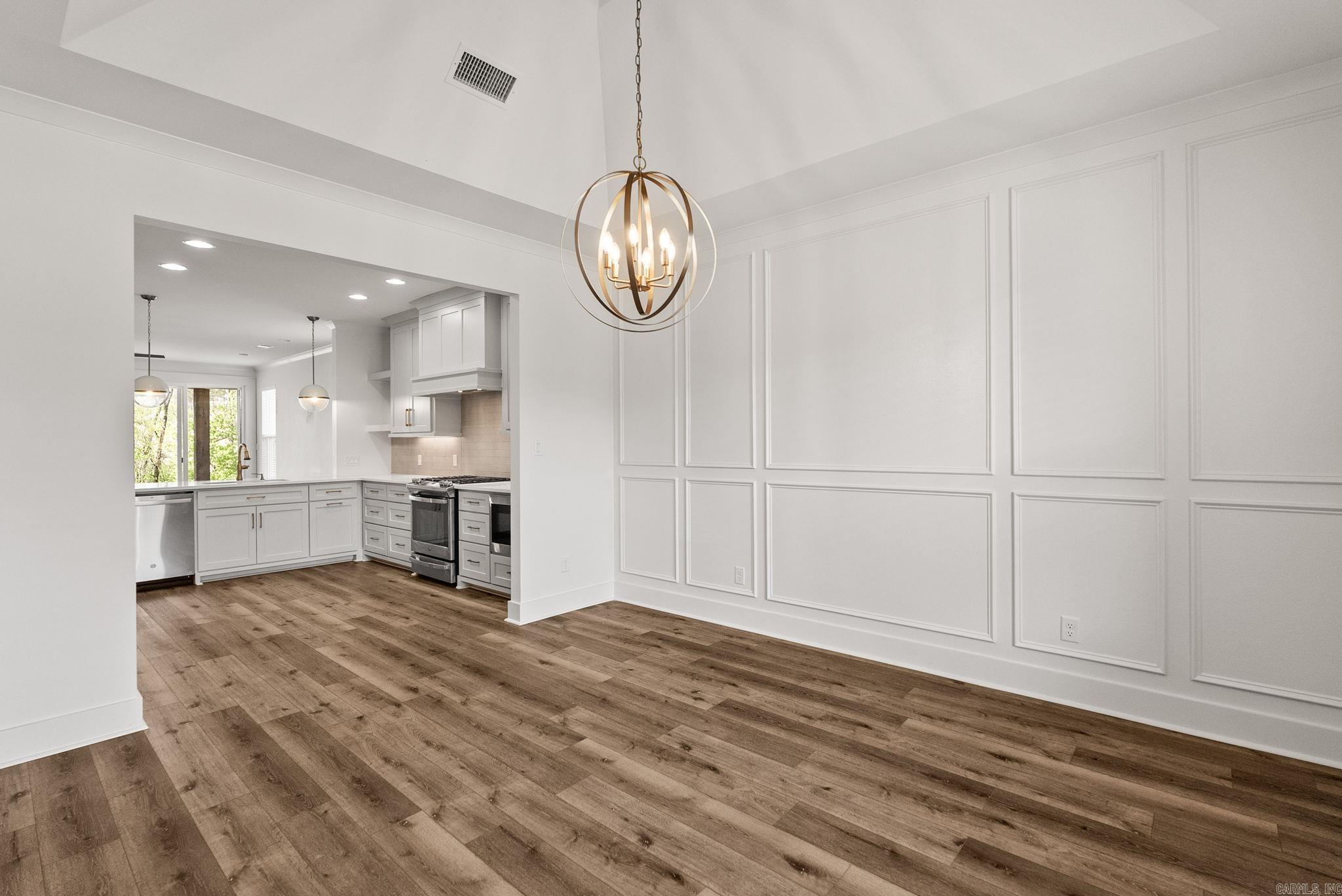 PARKSIDE PLACE - Residential