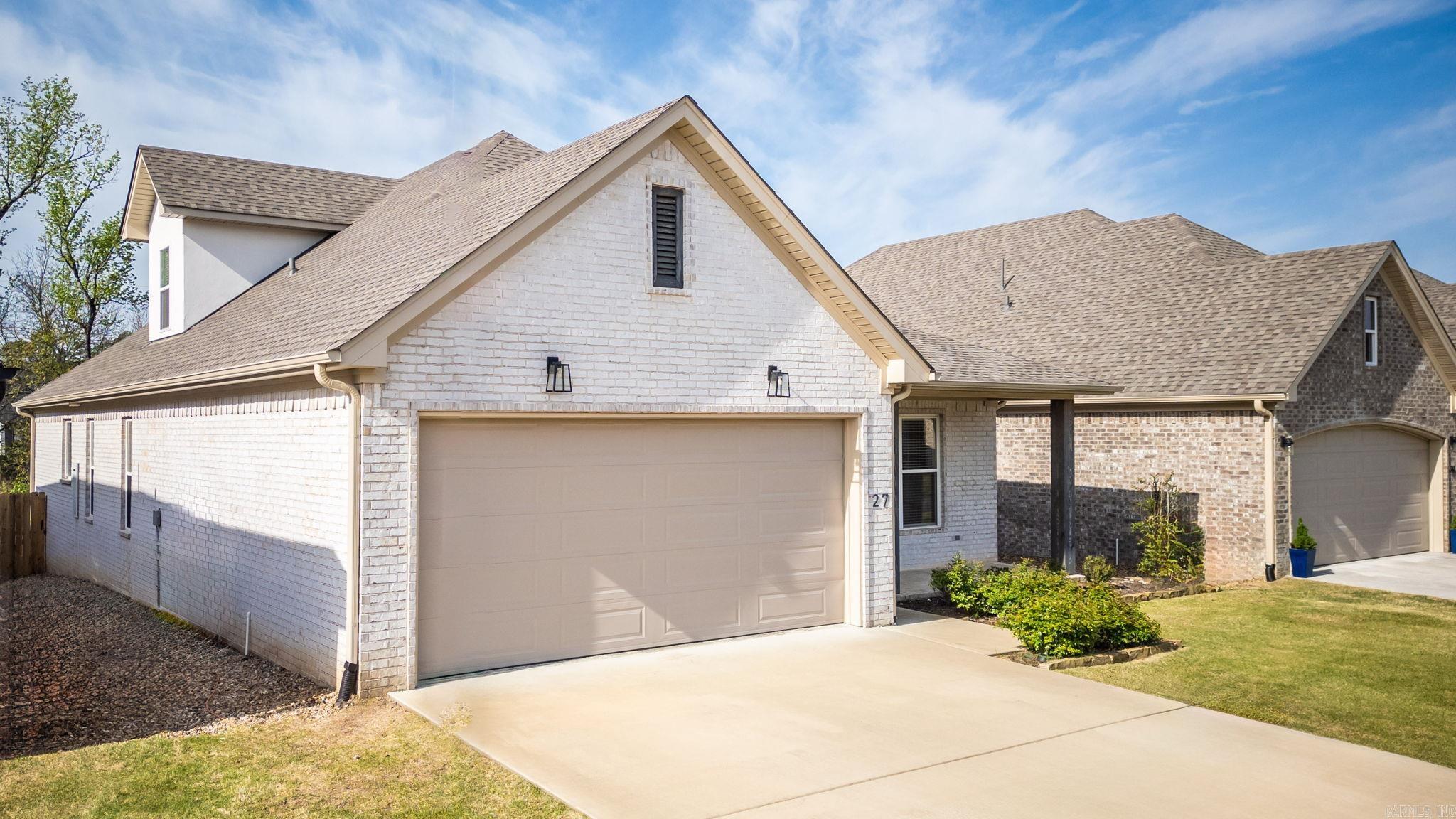 PARKSIDE PLACE - Residential