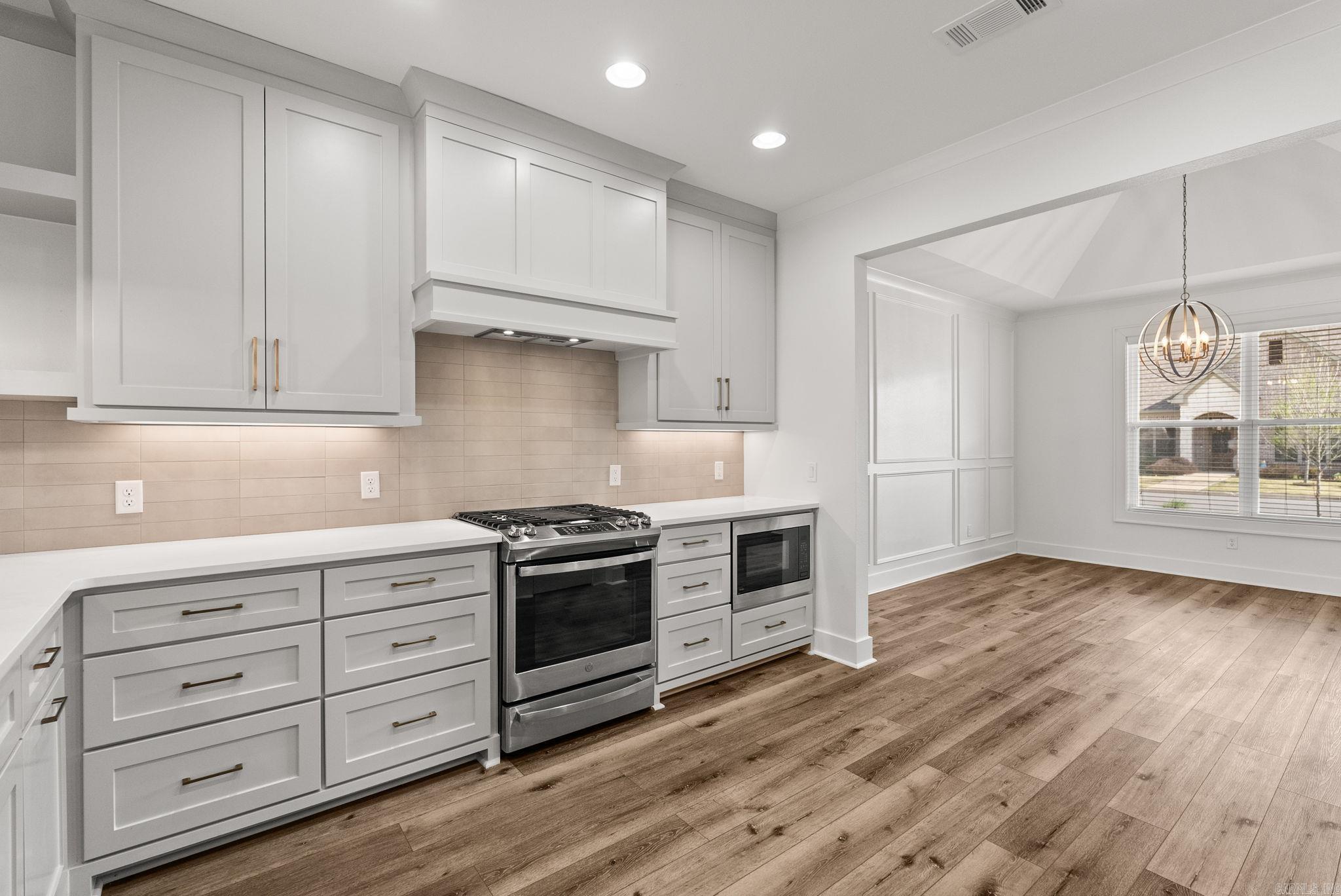 PARKSIDE PLACE - Residential