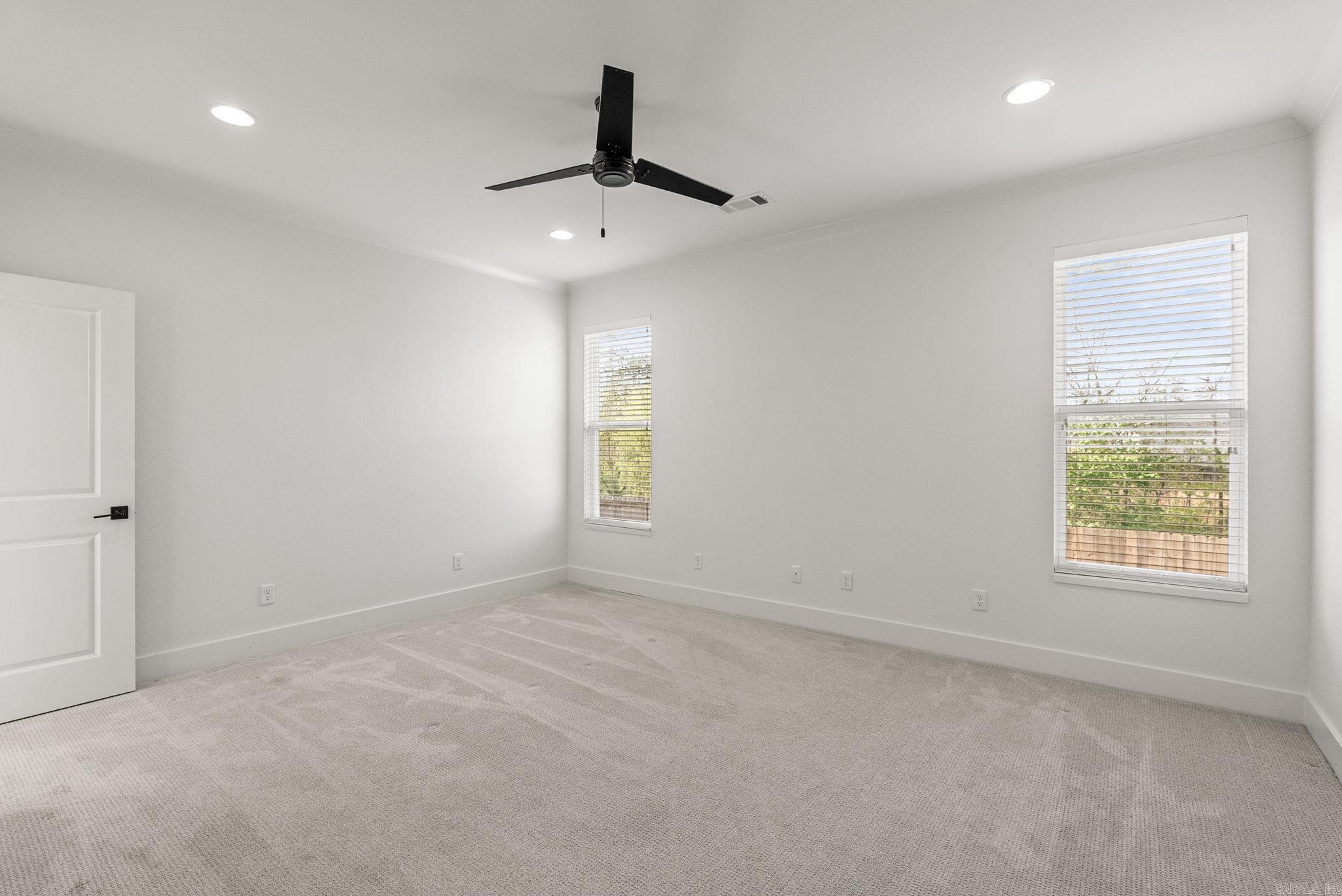 PARKSIDE PLACE - Residential