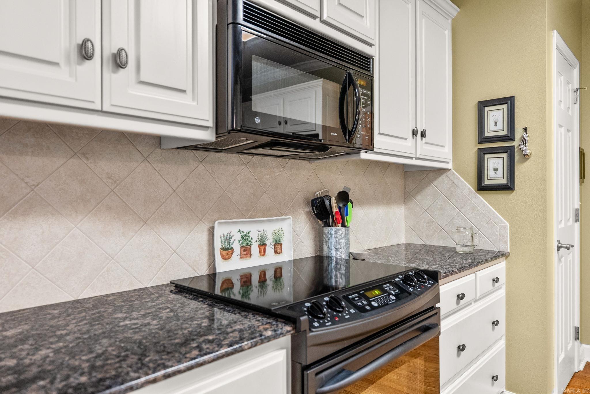 CHENAL VALLEY CHALLAIN PLACE - Residential