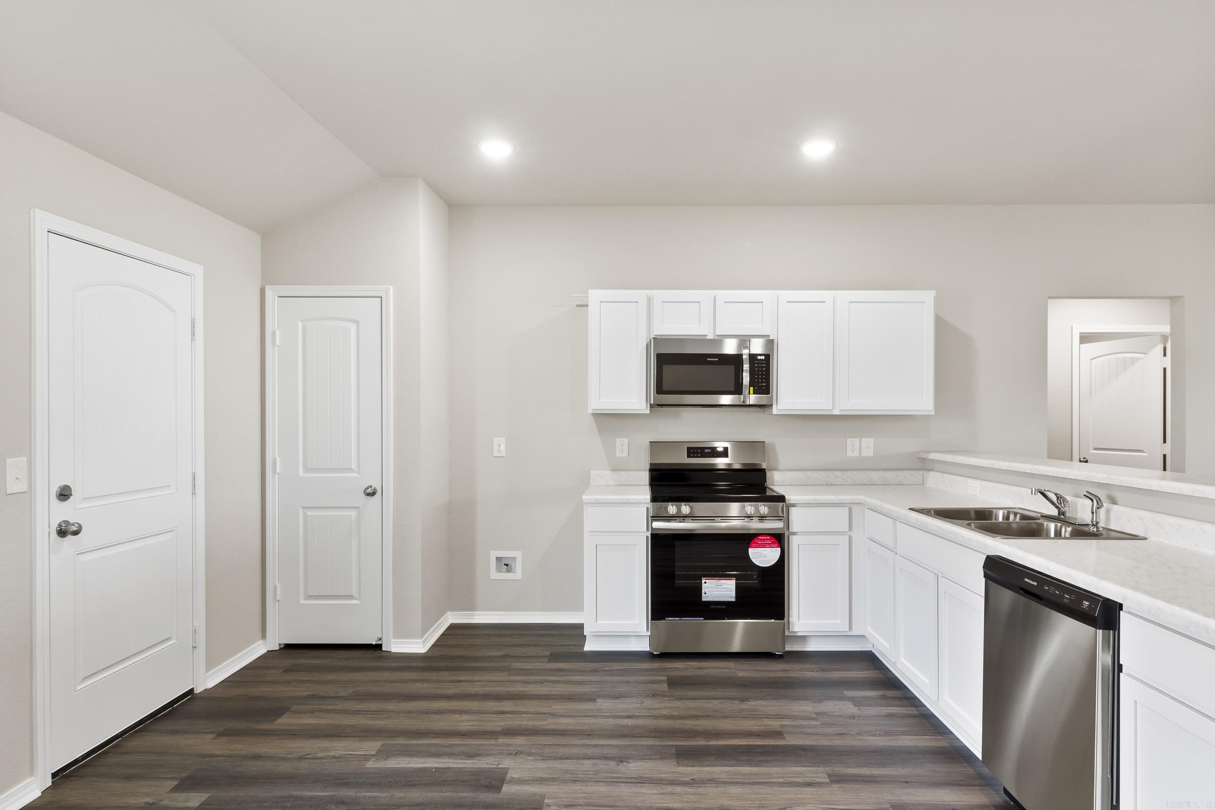 STAGECOACH MEADOWS - Residential