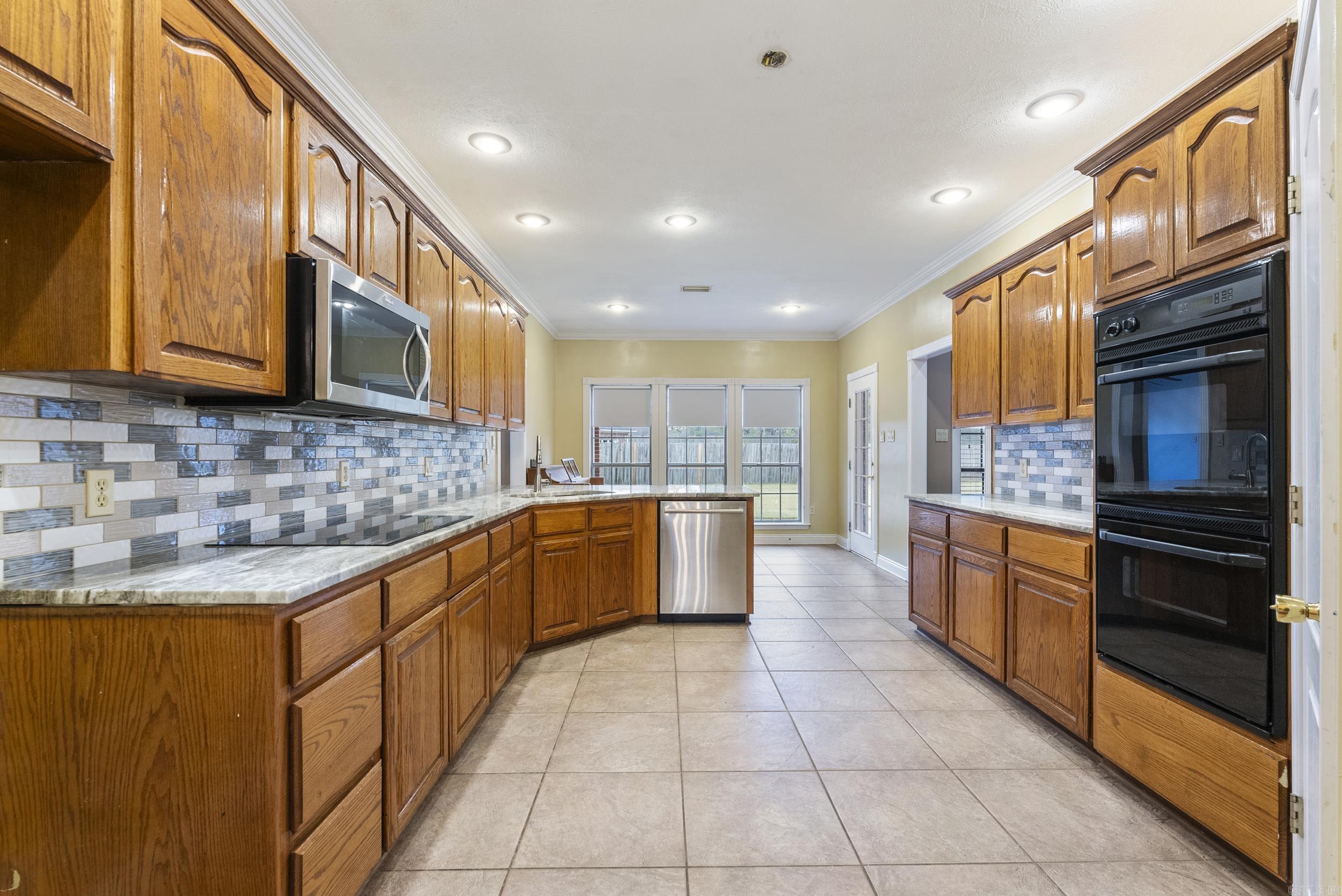 WOODLAND SPRINGS - Residential
