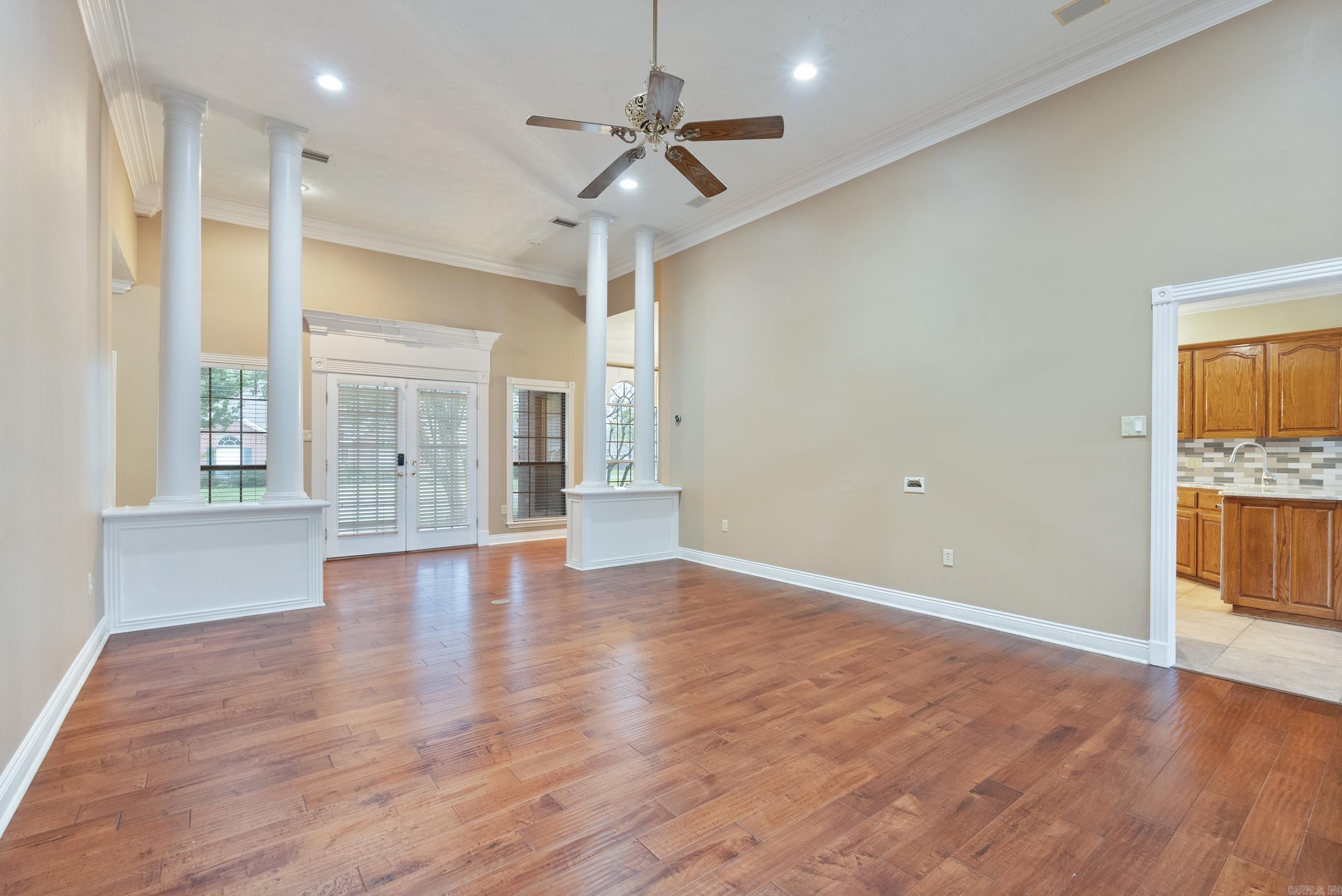 WOODLAND SPRINGS - Residential