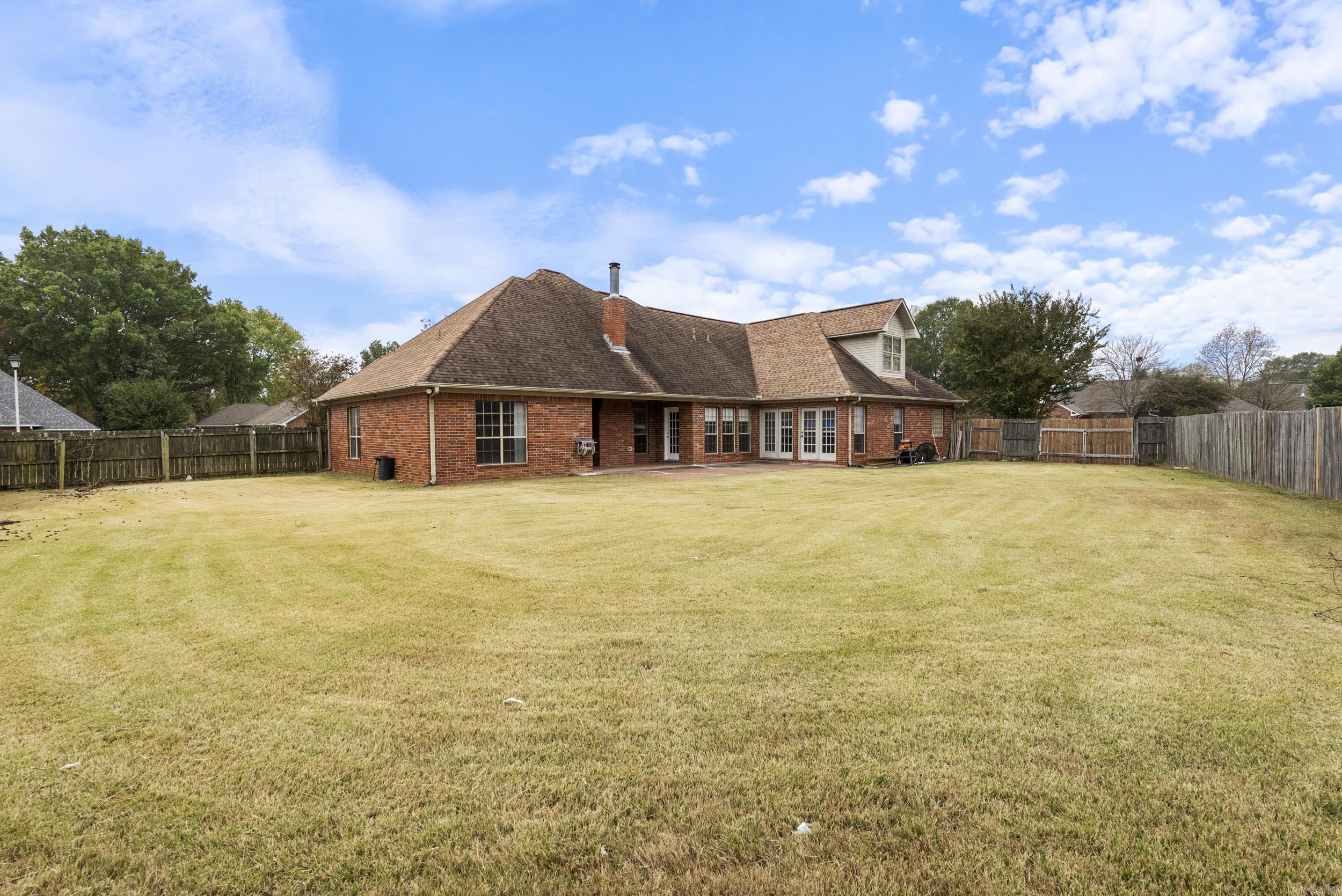 WOODLAND SPRINGS - Residential