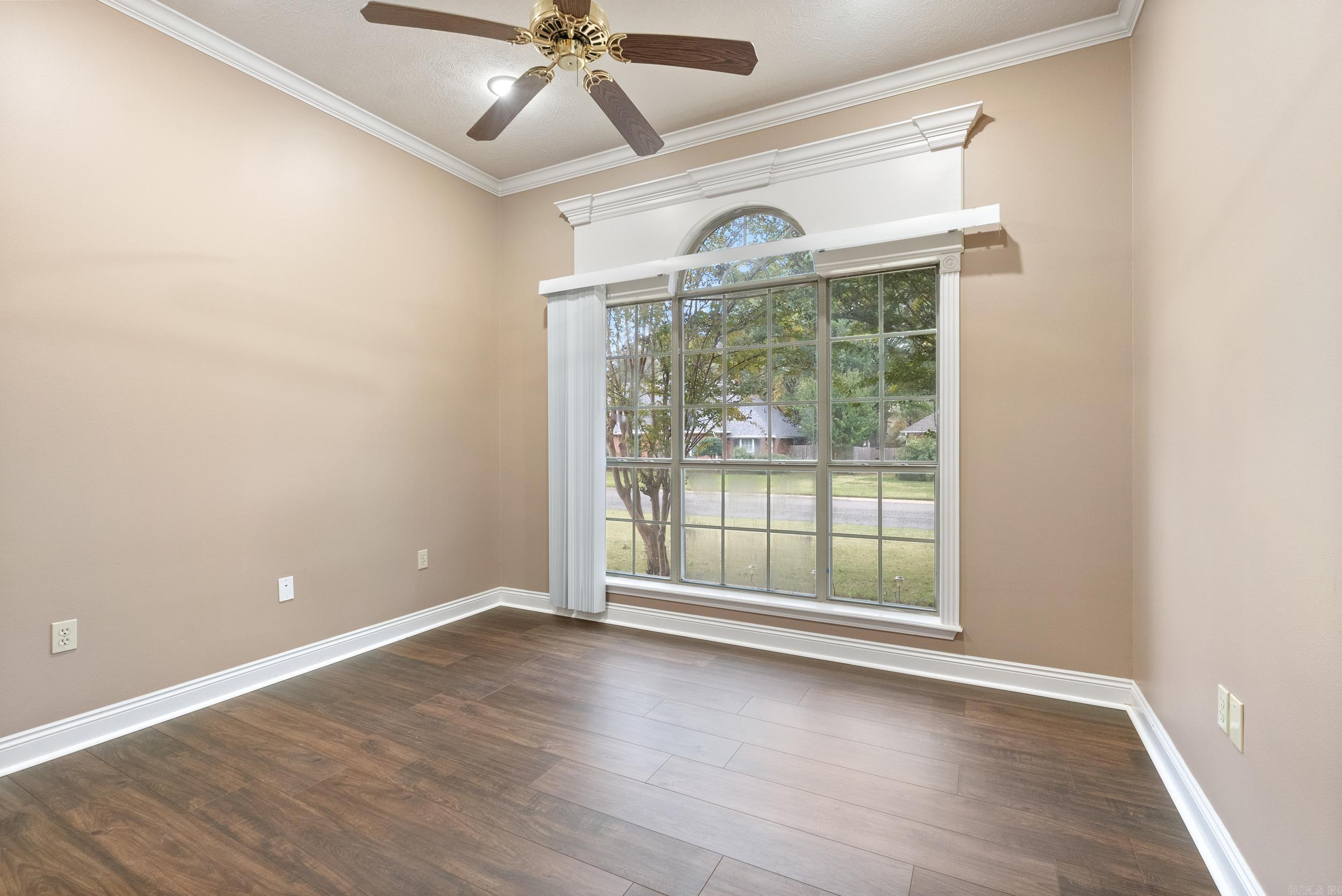 WOODLAND SPRINGS - Residential