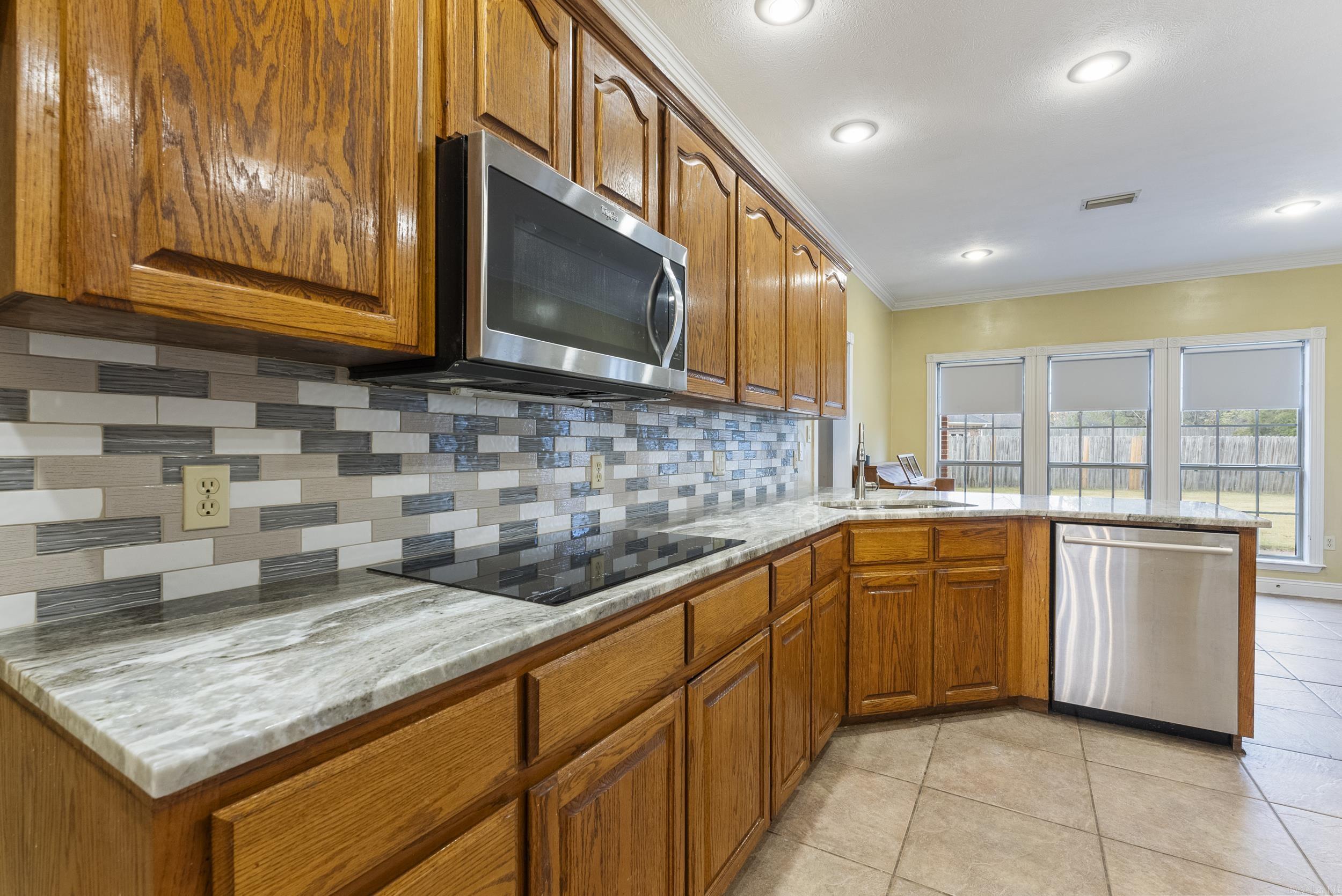 WOODLAND SPRINGS - Residential