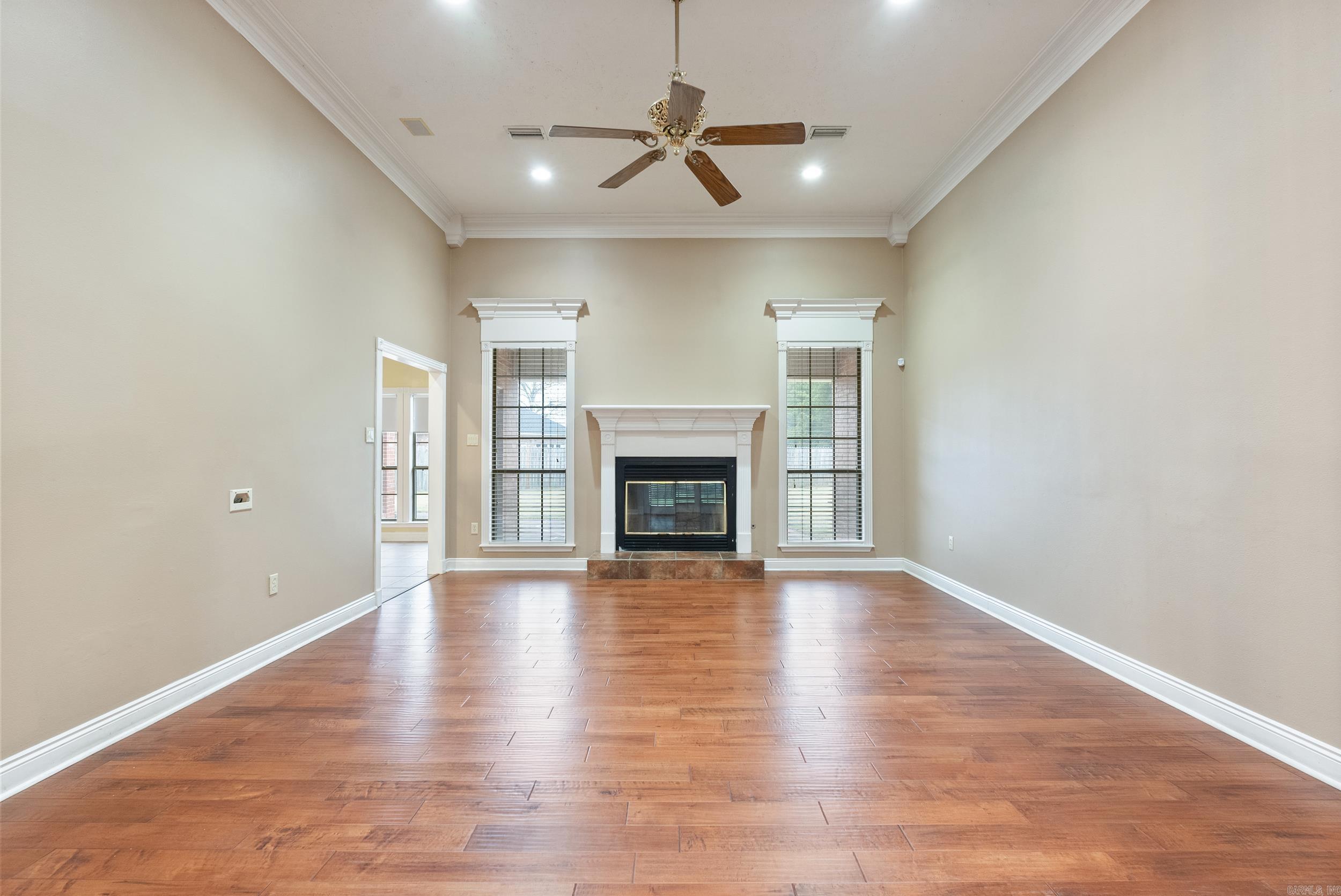 WOODLAND SPRINGS - Residential