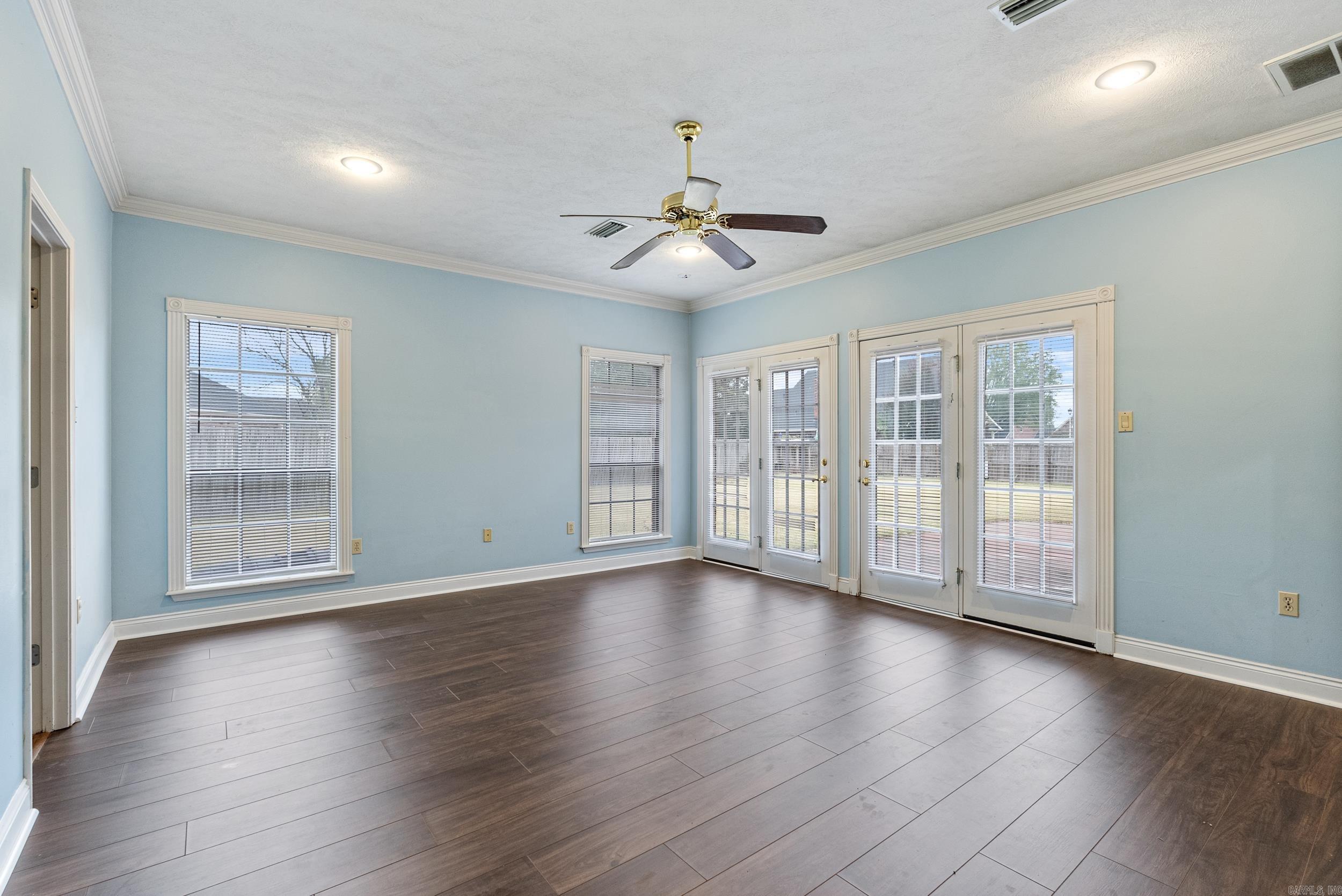 WOODLAND SPRINGS - Residential