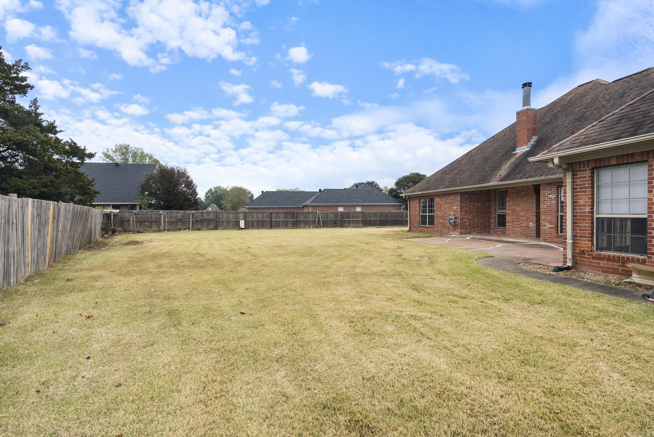 WOODLAND SPRINGS - Residential