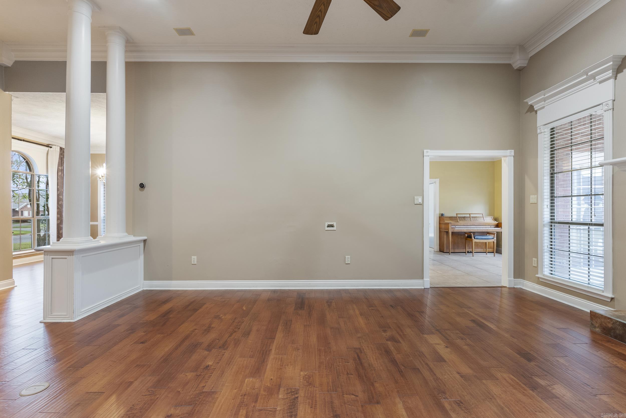 WOODLAND SPRINGS - Residential