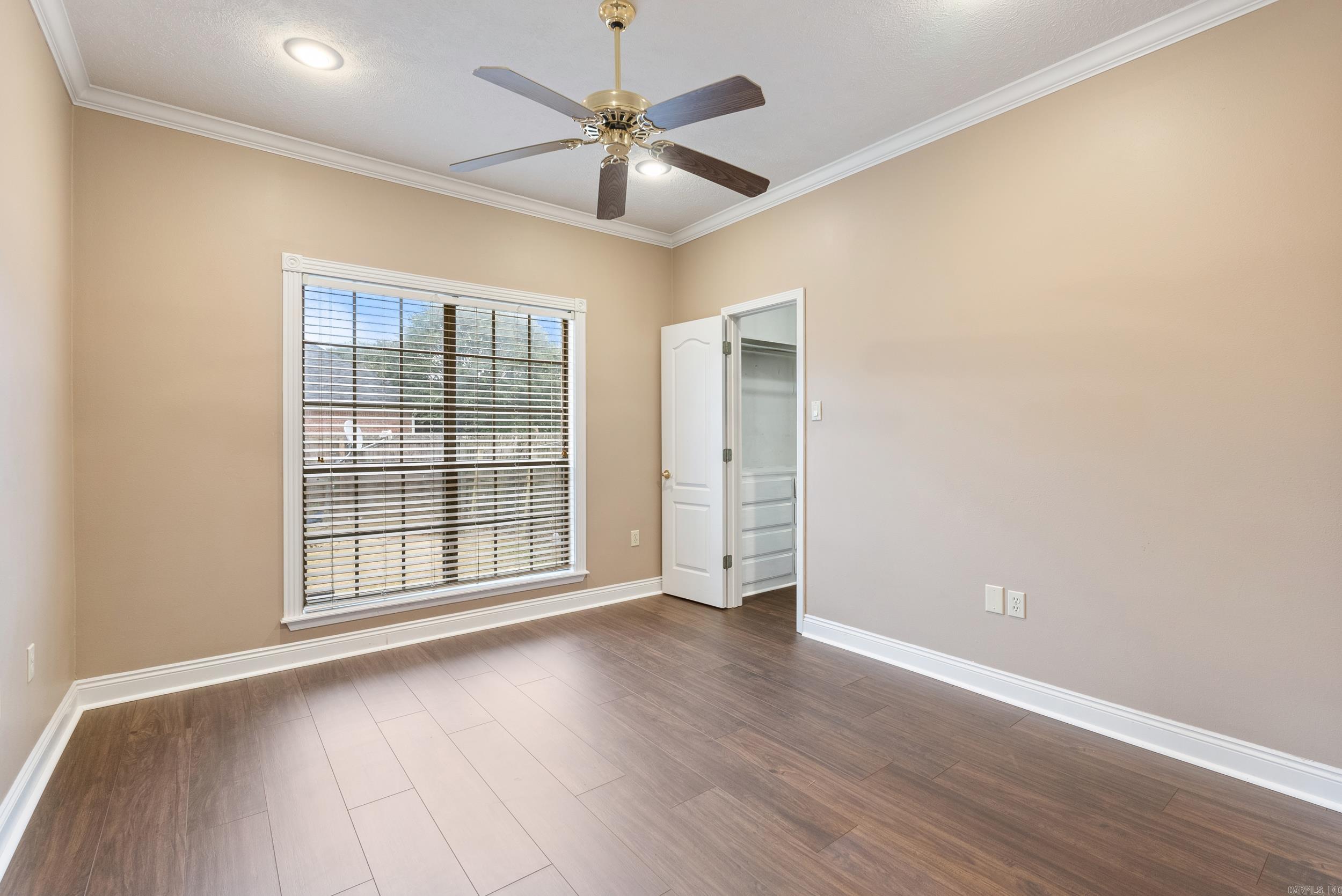 WOODLAND SPRINGS - Residential