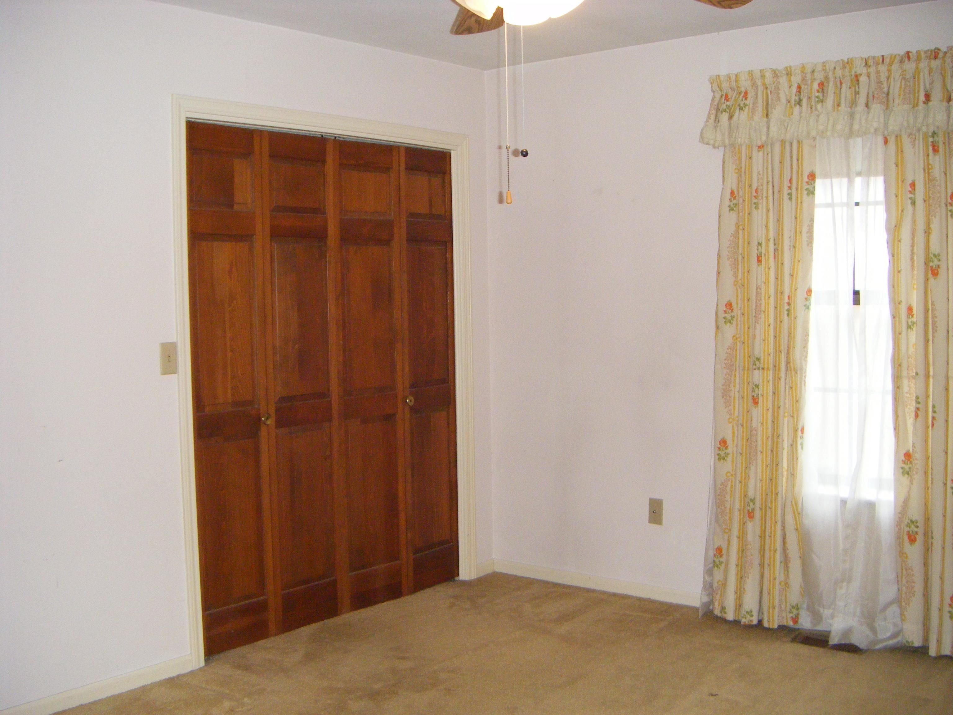 PINE HILLS PARK ADDN - Residential