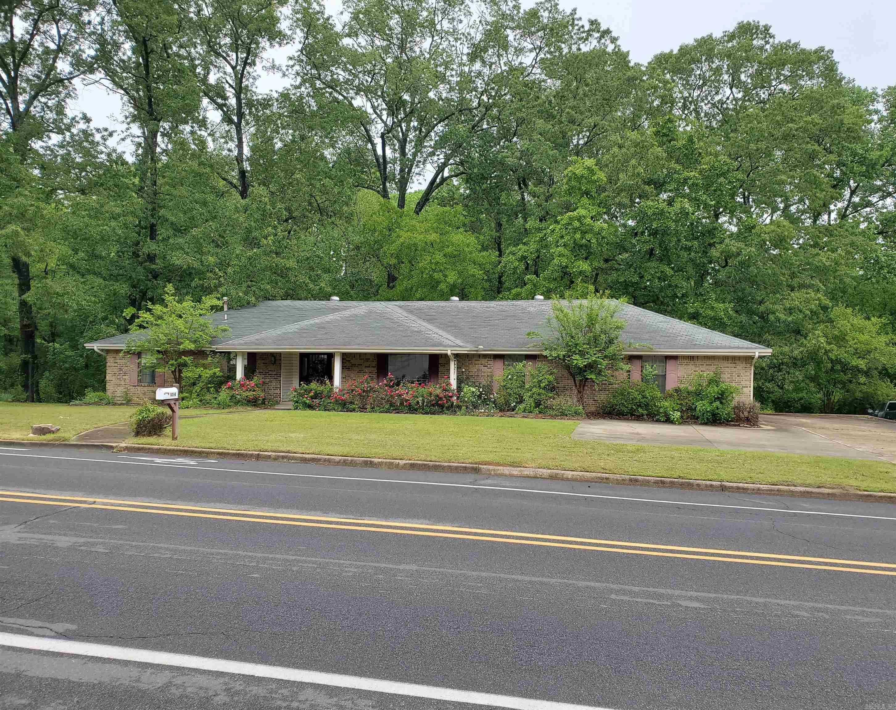 PINE HILLS PARK ADDN - Residential