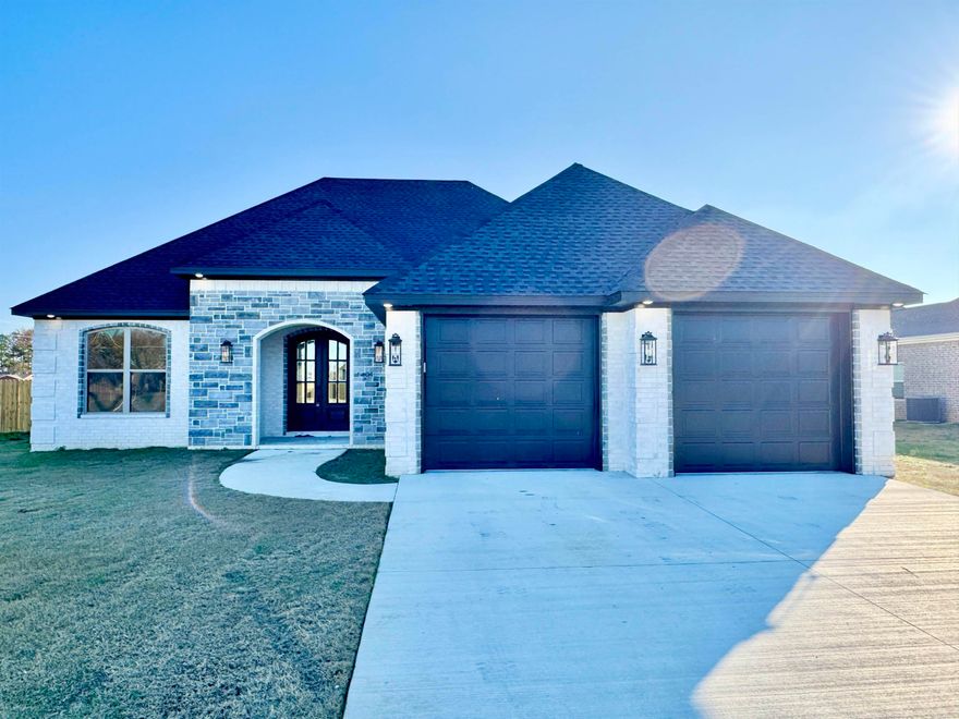 Beautiful 3 bed, 2 bath home in Lake City featuring an open floor plan, tall ceilings, granite countertops, stainless appliances, a walk-in tile shower. Enjoy the fenced backyard, covered patio, and two car garage. All this in a great neighborhood and ready in just a few short weeks!