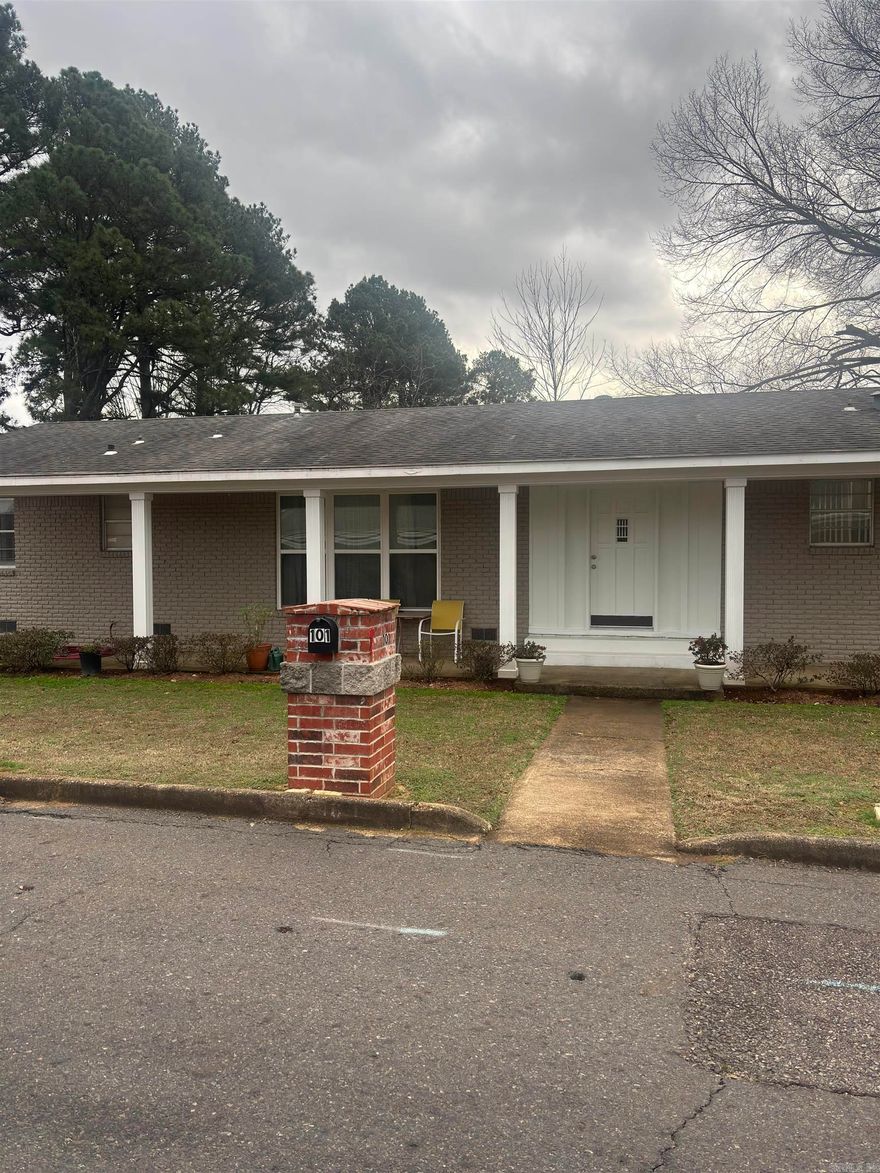 OPEN HOUSE SUNDAY 1/11 1:00-3:00 PM! Welcome home to this exceptionally well-maintained property in the heart of Hot Springs, situated on a desirable corner lot that offers added space, privacy, and curb appeal. Thoughtfully cared for over the years, this home provides a solid foundation and comfortable layout, making it an excellent option for its next owner. Recent improvements include new flooring throughout, recessed lighting, and a newly installed shower in the guest bathroom, creating a refreshed and move in ready feel. Pride of ownership is evident throughout, with consistent upkeep that allows the next owner to move in with confidence. The corner lot enhances everyday living with additional yard space and flexibility, all within an established neighborhood. Conveniently located near downtown Hot Springs, shopping, dining, and local attractions, this home blends comfort, value, and location in a setting you’ll appreciate coming home to. Pics to come!