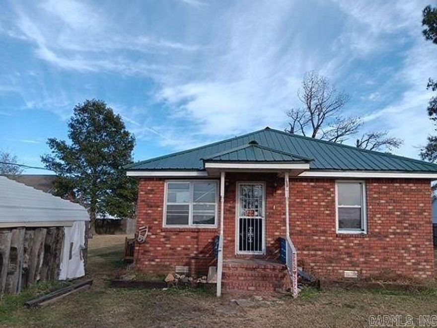 Investment opportunity available this brick ranch offers 2 bedrooms, 1 bath, living, dining area and spacious kitchen. Repairs are needed to make move in ready including roof , gutter, ceiling and wall repairs, paint, sub floor repairs in living room area and exterior repairs. Possible mold, mildew or discoloration may be present. Property is lender-owned, is being sold “as-is”, and seller makes no representations or warranties. Buyer to complete due diligence prior to offer, sold as is no inspection contingency