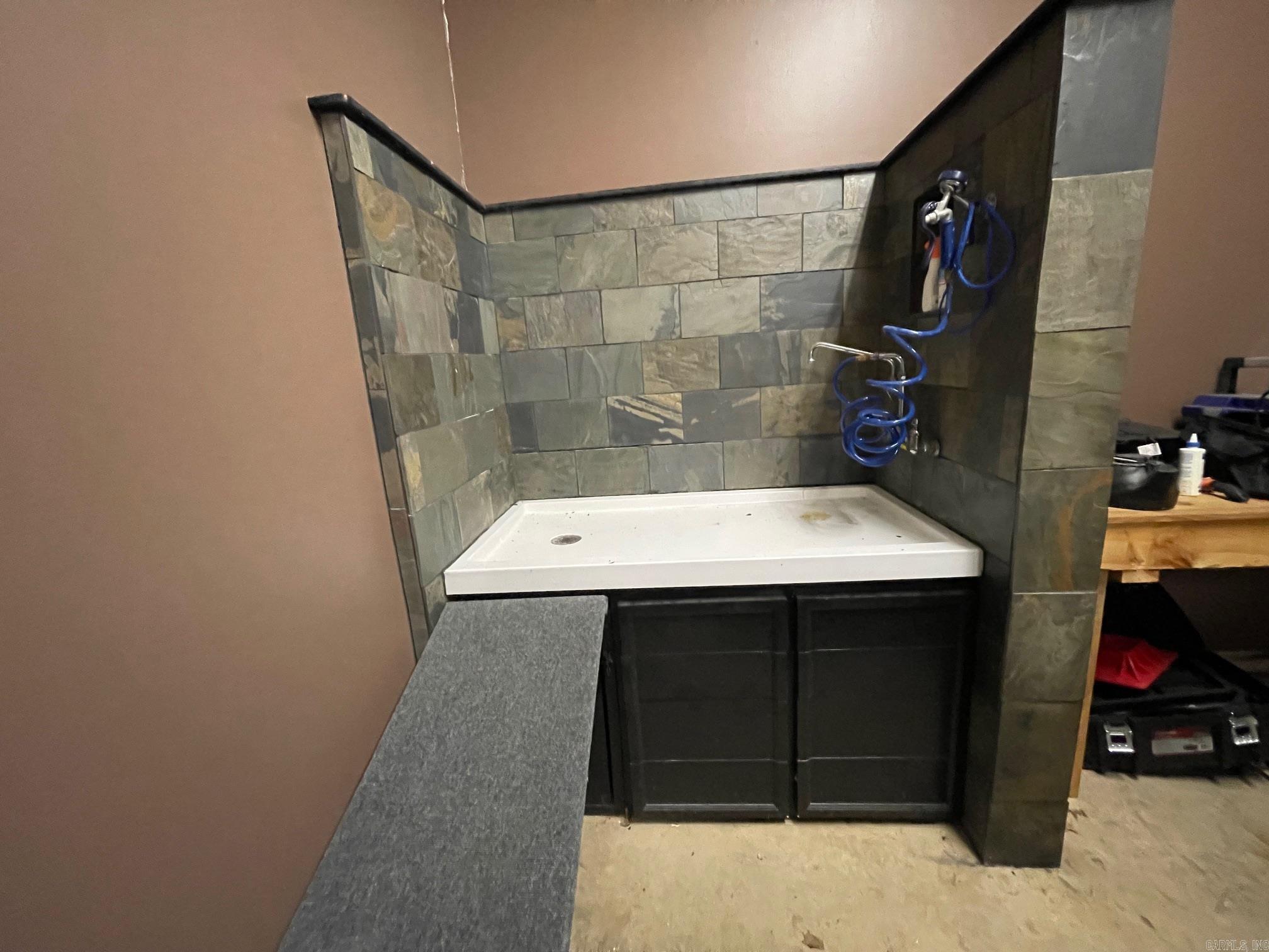 EAST SHORES AT TANNENBAUM - Residential