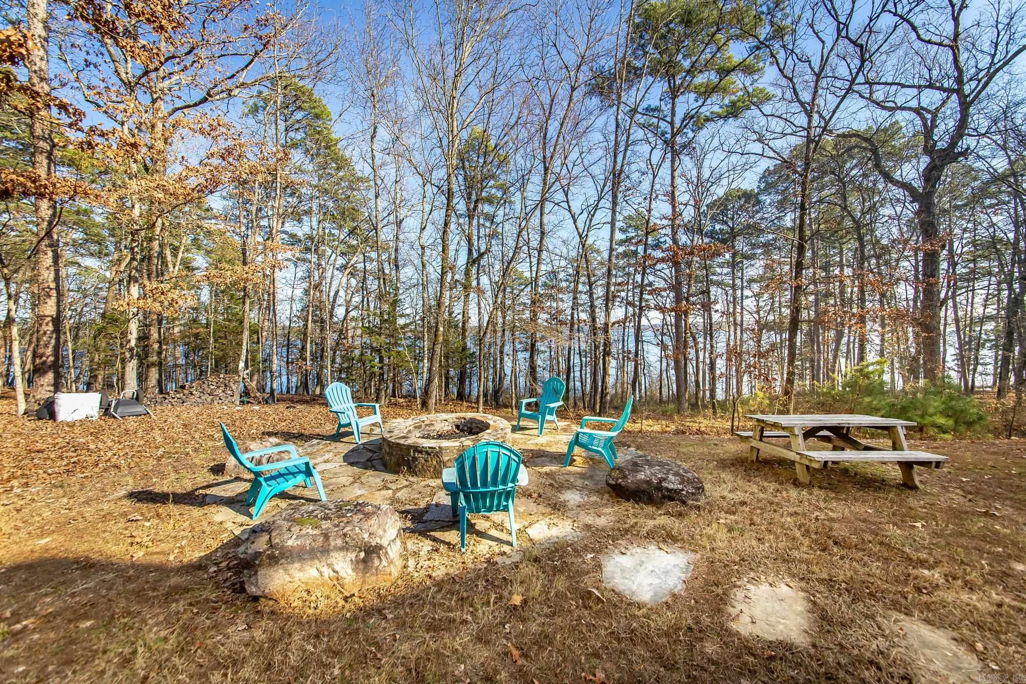 EAST SHORES AT TANNENBAUM - Residential